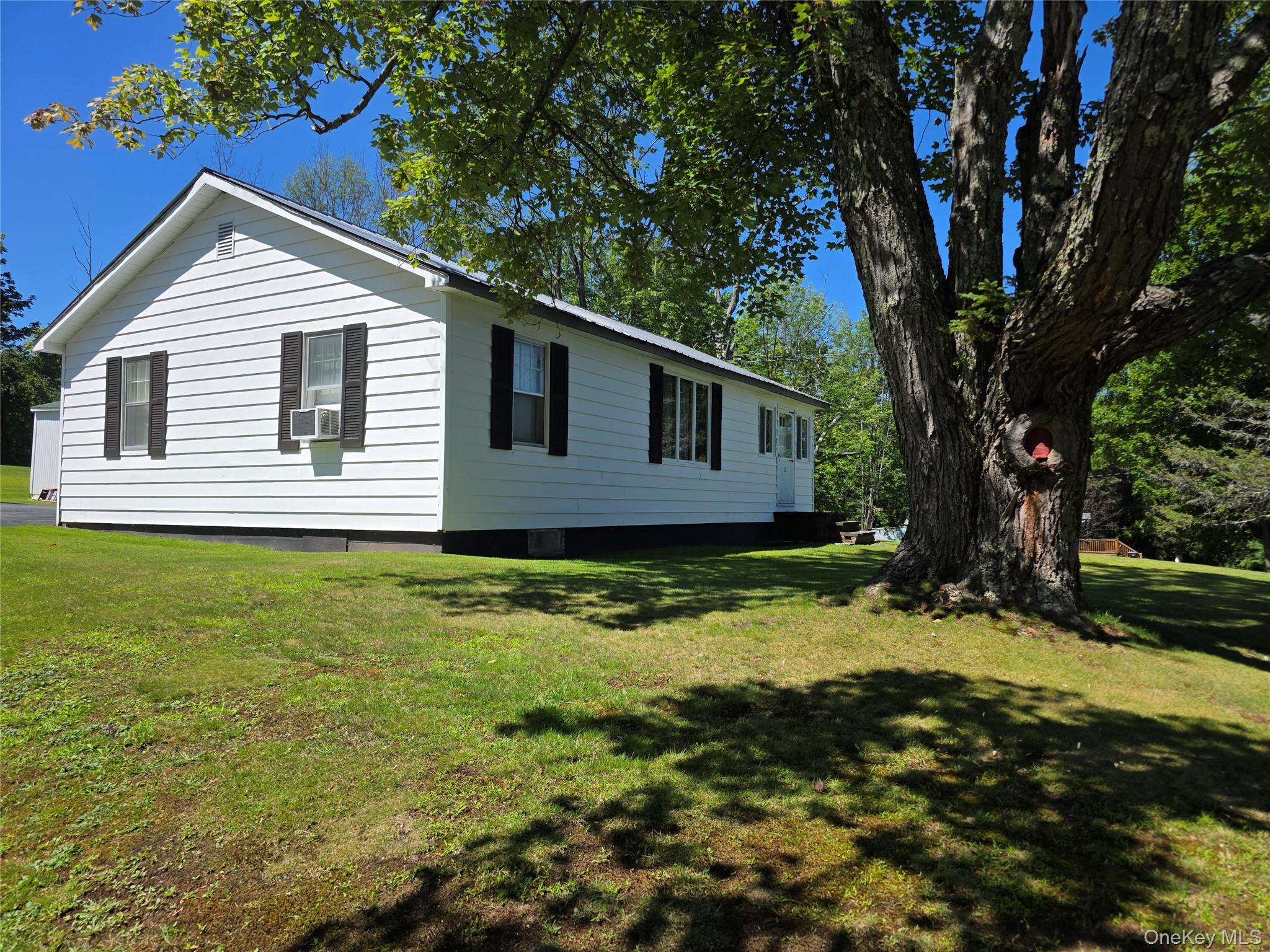 12 Winthrop Avenue Property Photo 2