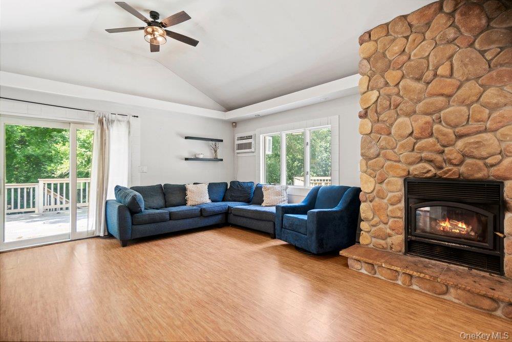 64 Sally Lane Property Photo 6