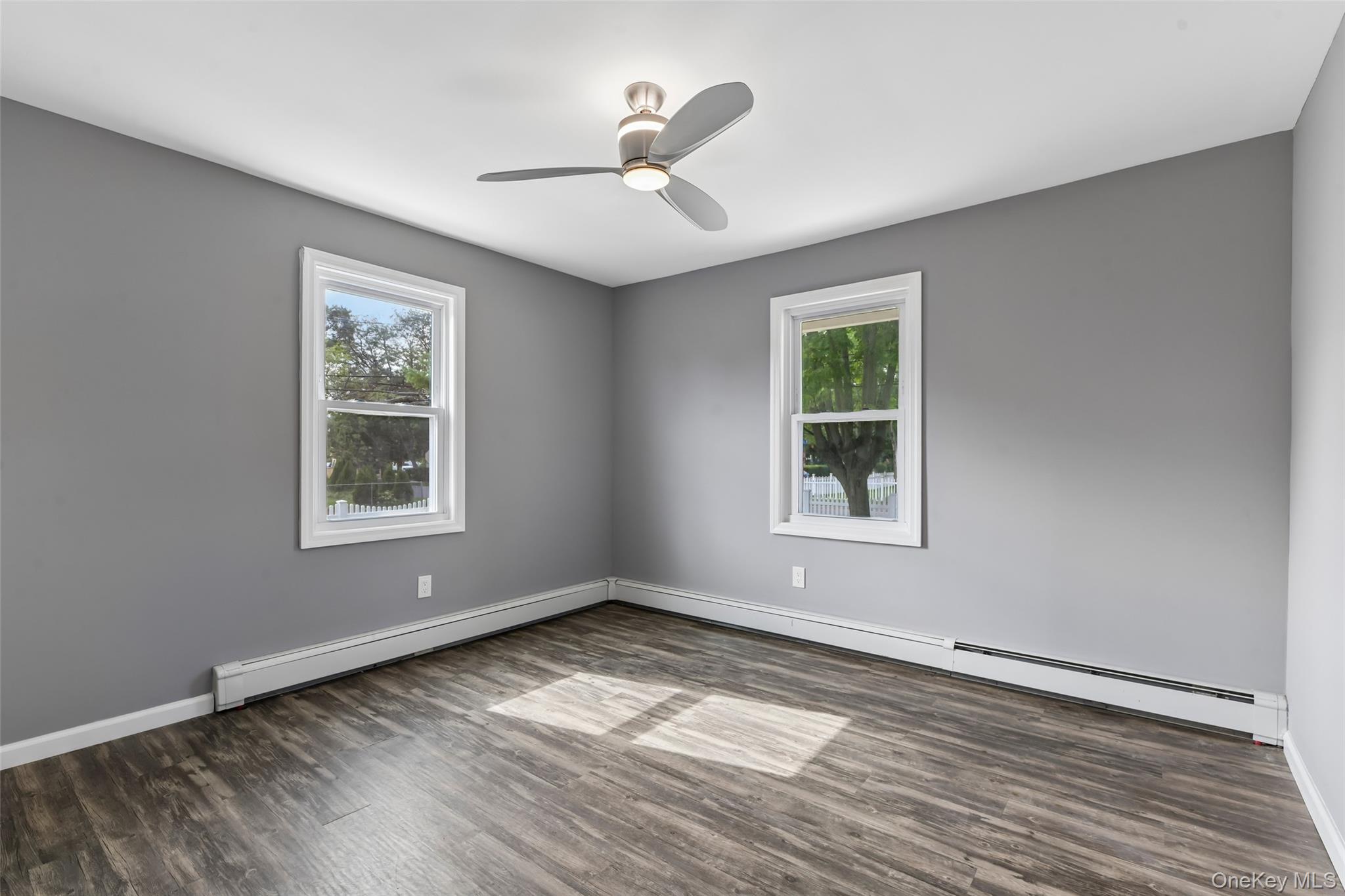 416 Arizona Avenue Property Photo 4