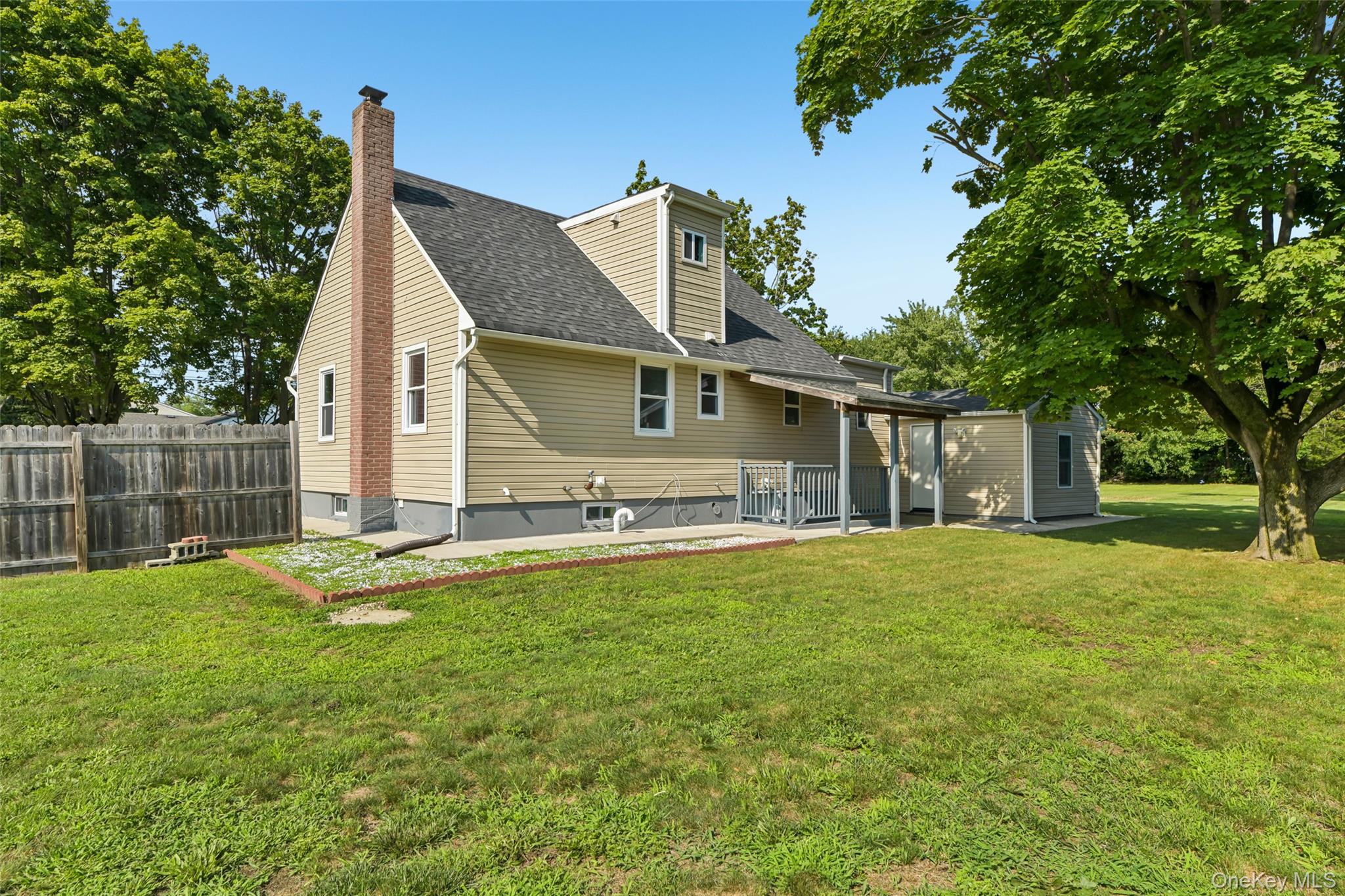 416 Arizona Avenue Property Photo 5