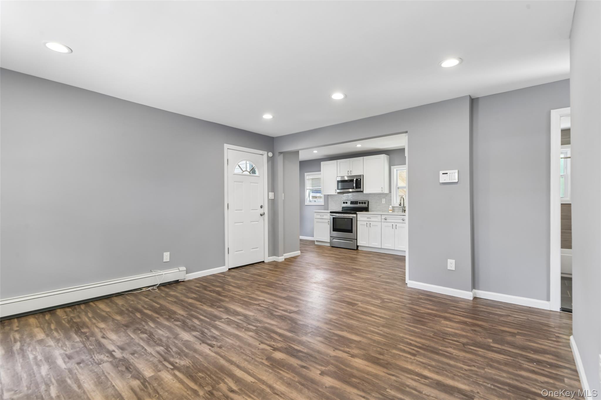 416 Arizona Avenue Property Photo 7