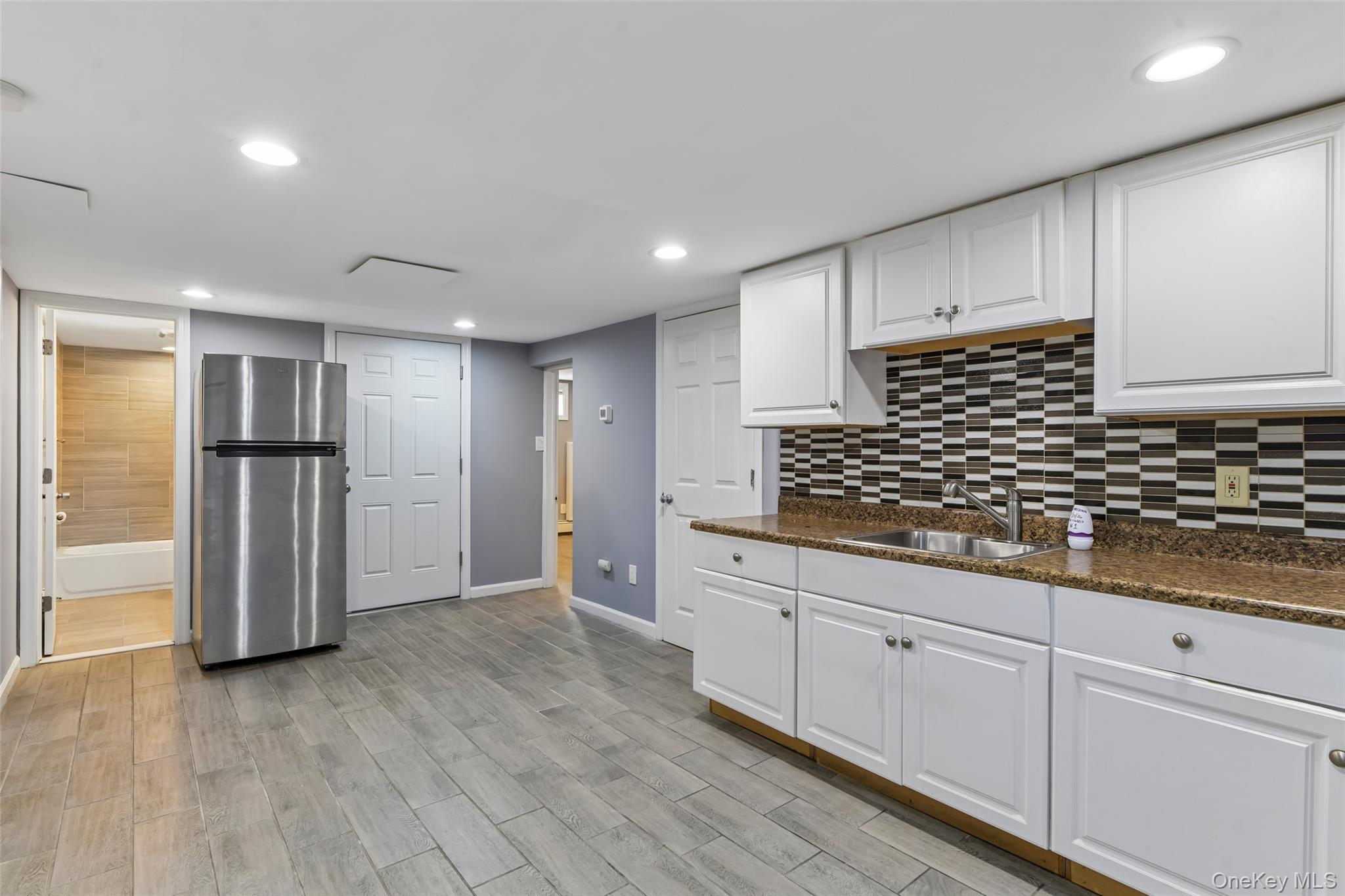 416 Arizona Avenue Property Photo 18