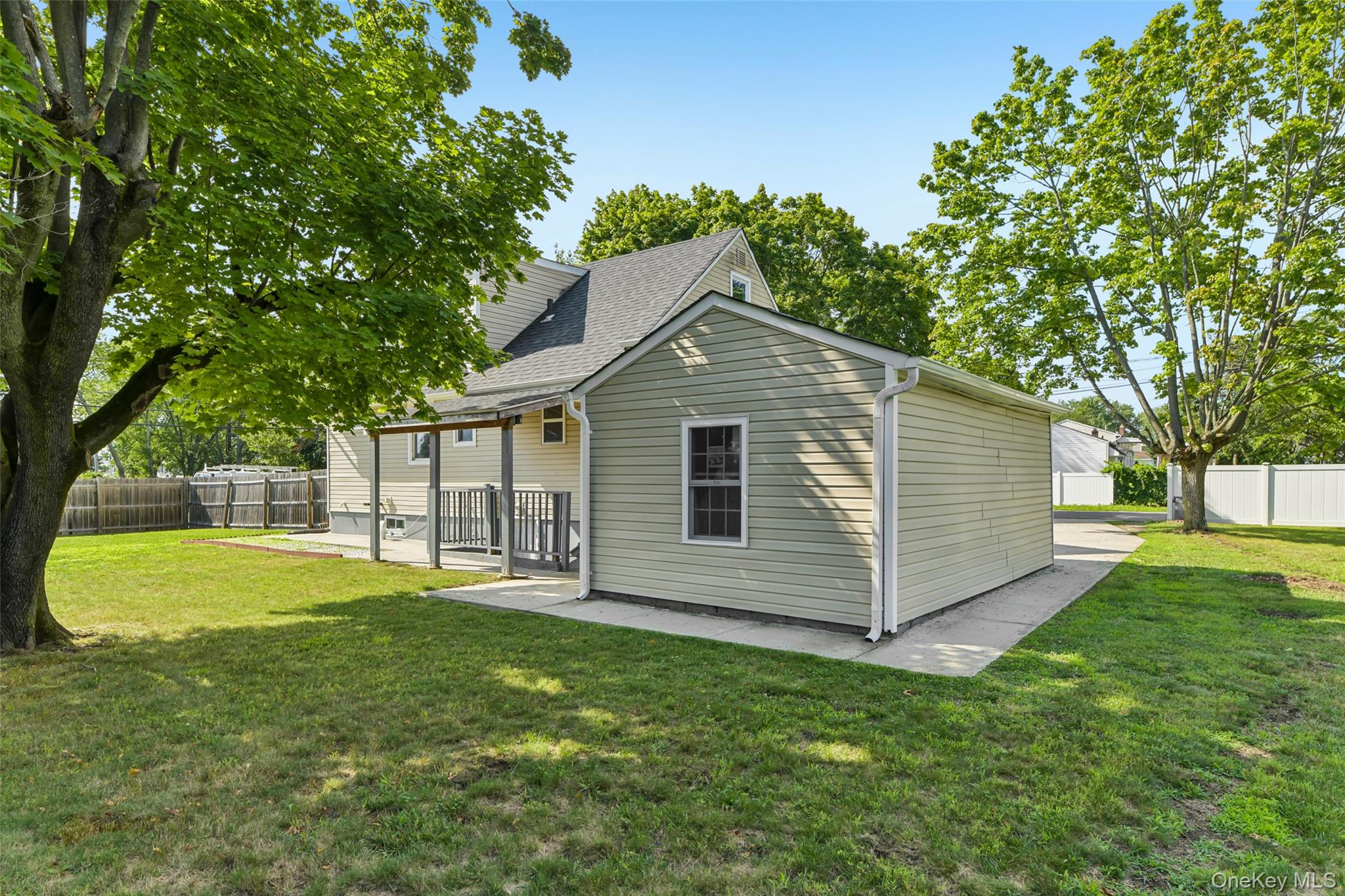 416 Arizona Avenue Property Photo 27