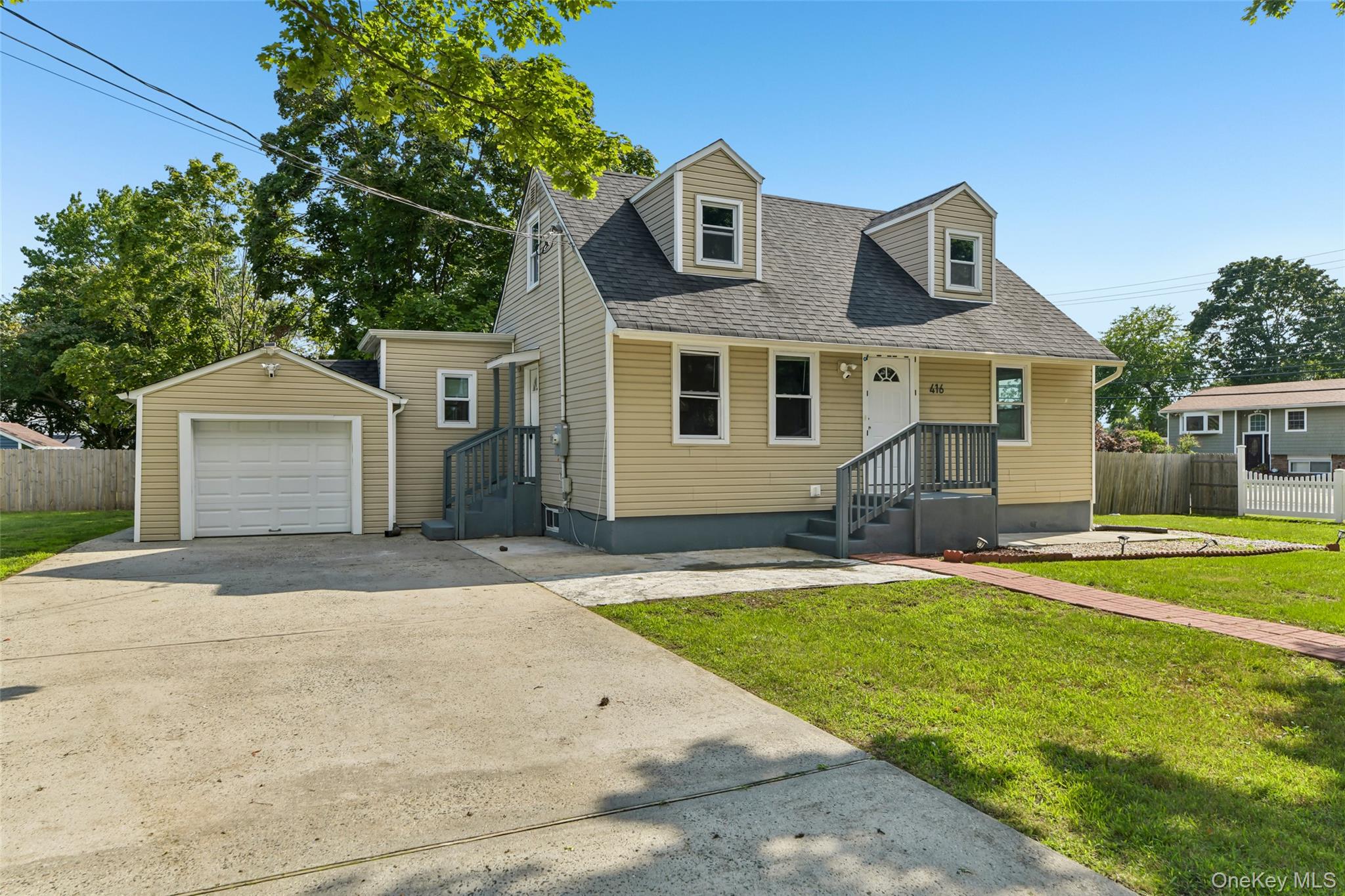 416 Arizona Avenue Property Photo 28