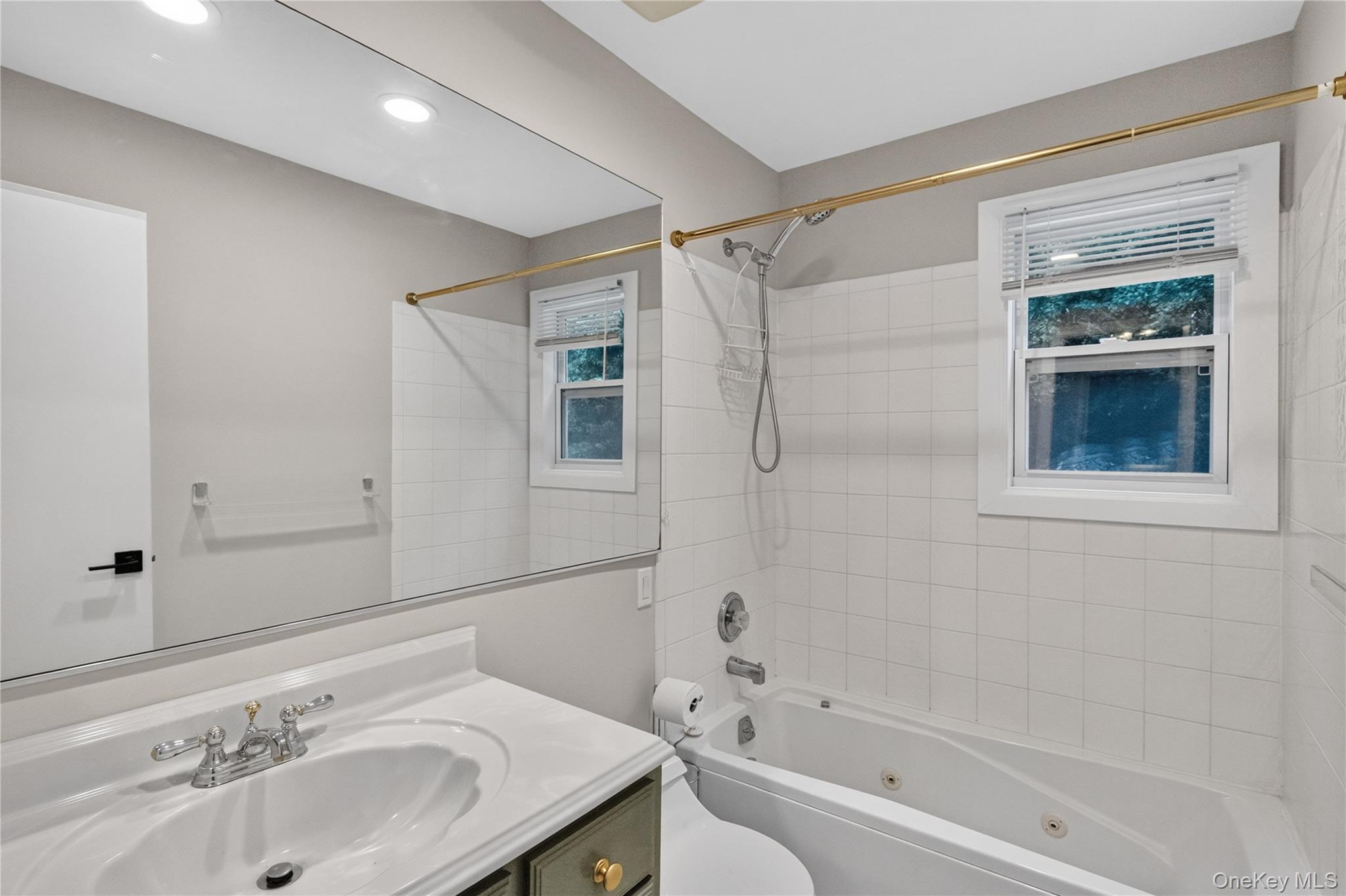 10 Sycamore Road Property Photo 12