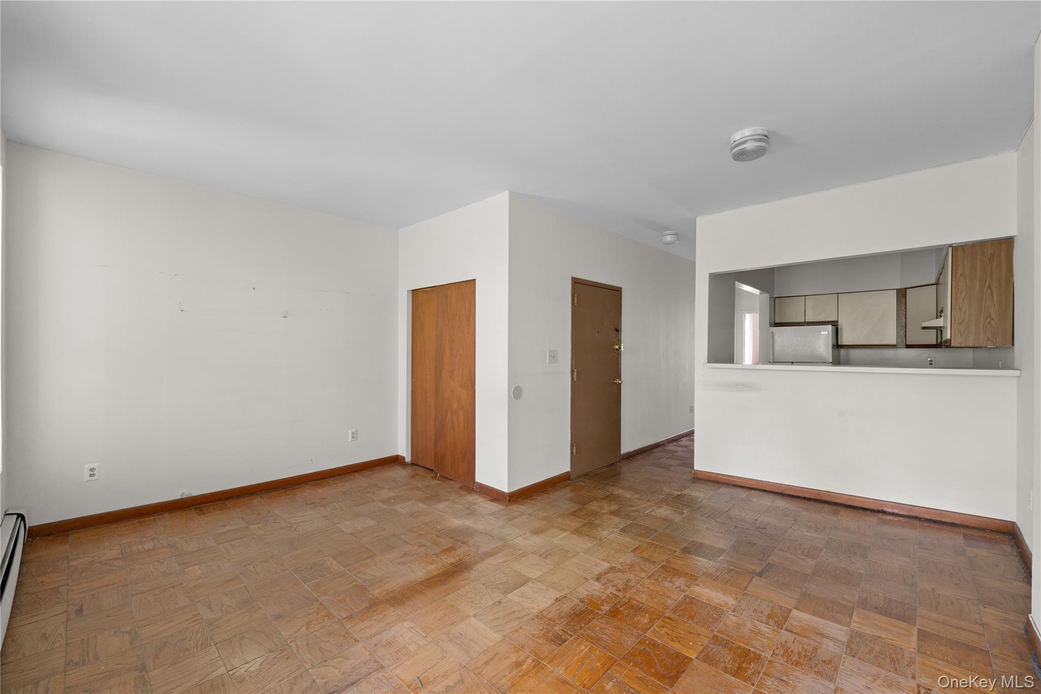 393 Park Place Property Photo 16