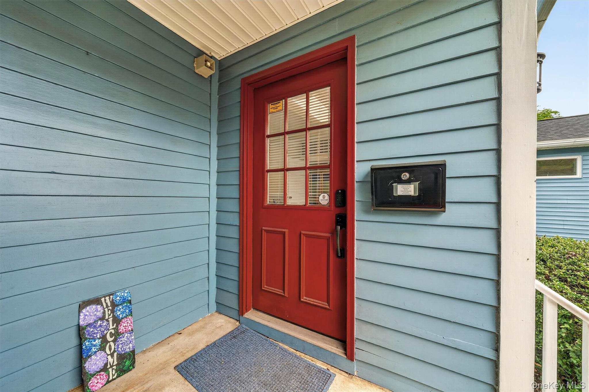 12 Scotchtown Avenue Property Photo 1
