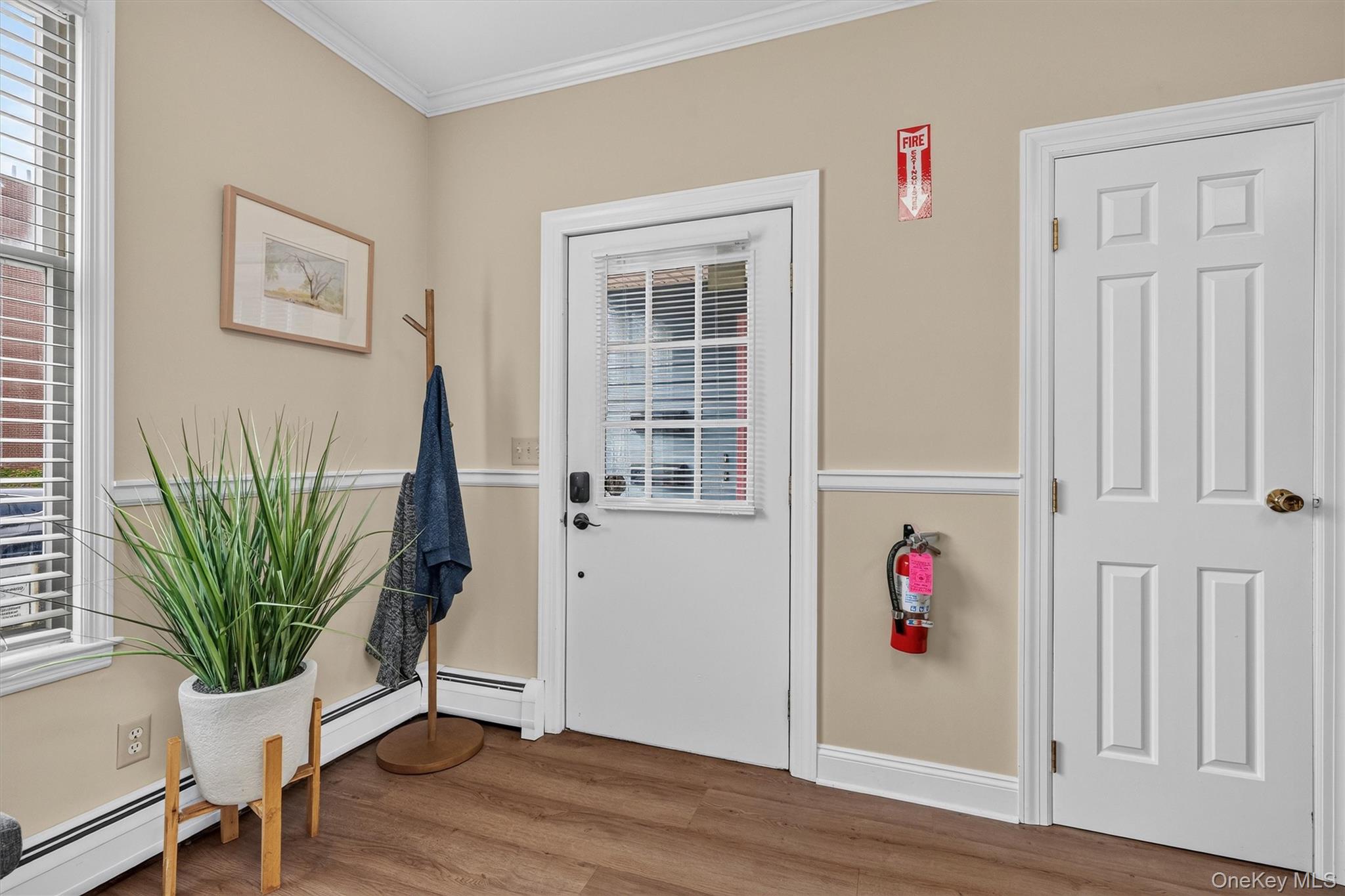 12 Scotchtown Avenue Property Photo 4