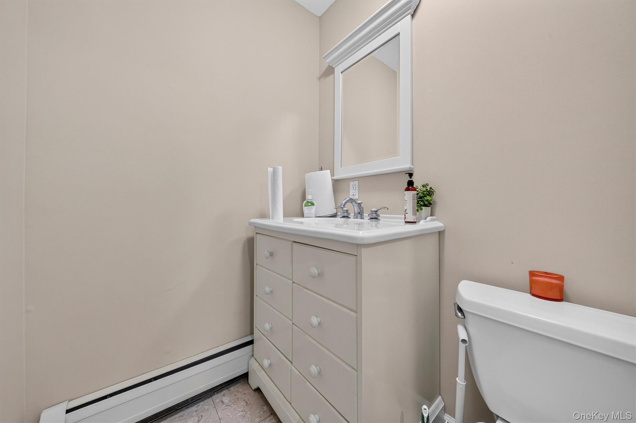 12 Scotchtown Avenue Property Photo 19
