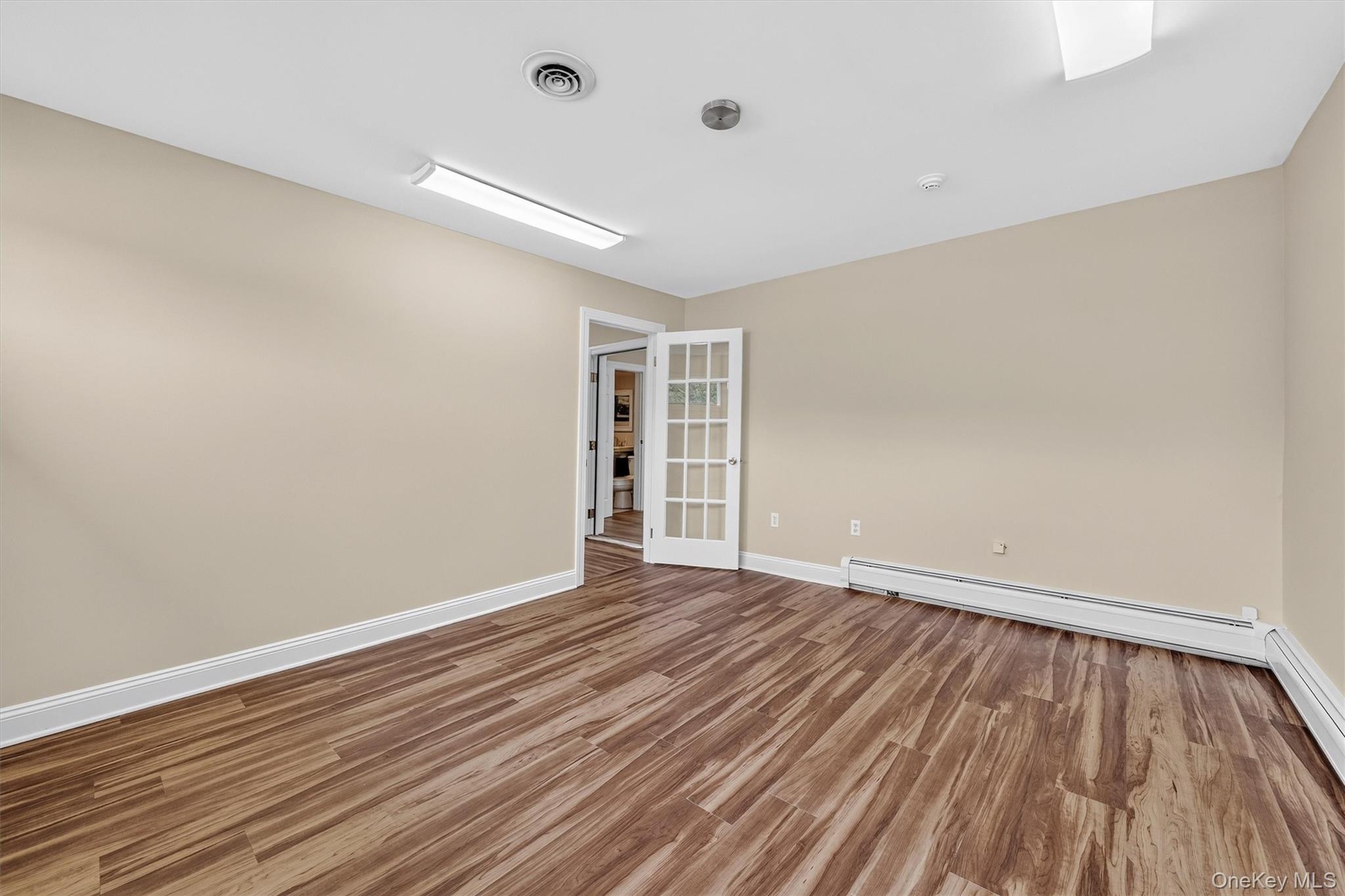12 Scotchtown Avenue Property Photo 22