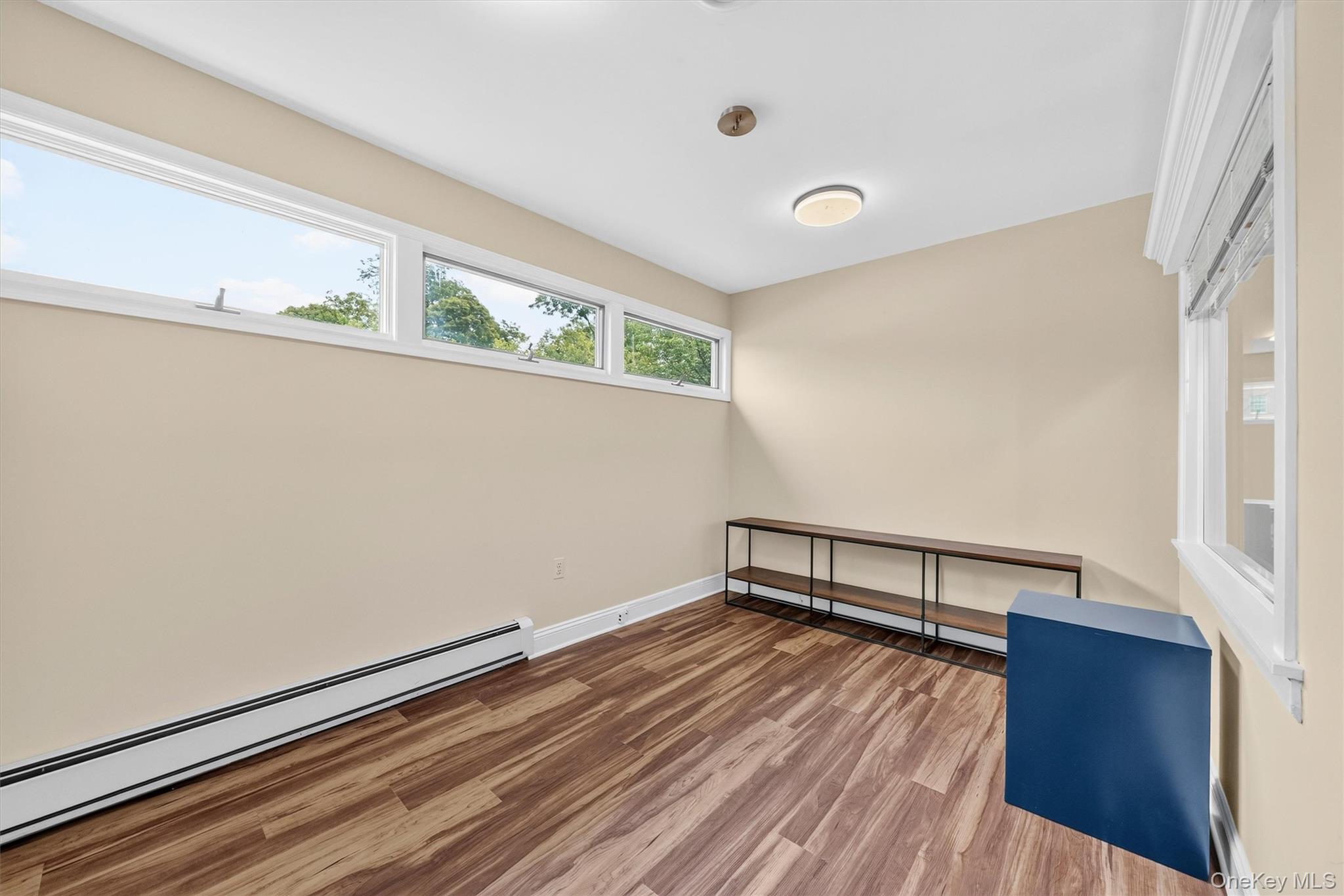 12 Scotchtown Avenue Property Photo 23