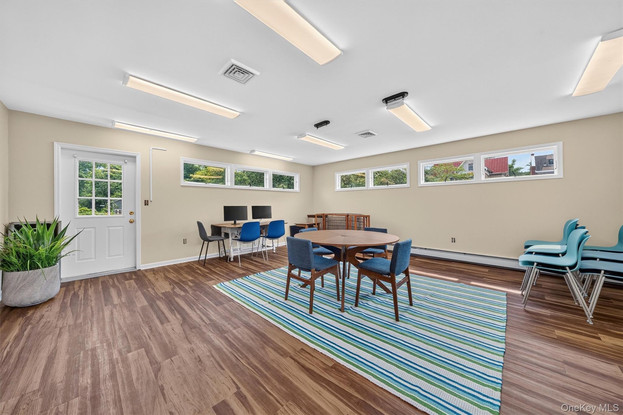 12 Scotchtown Avenue Property Photo 26
