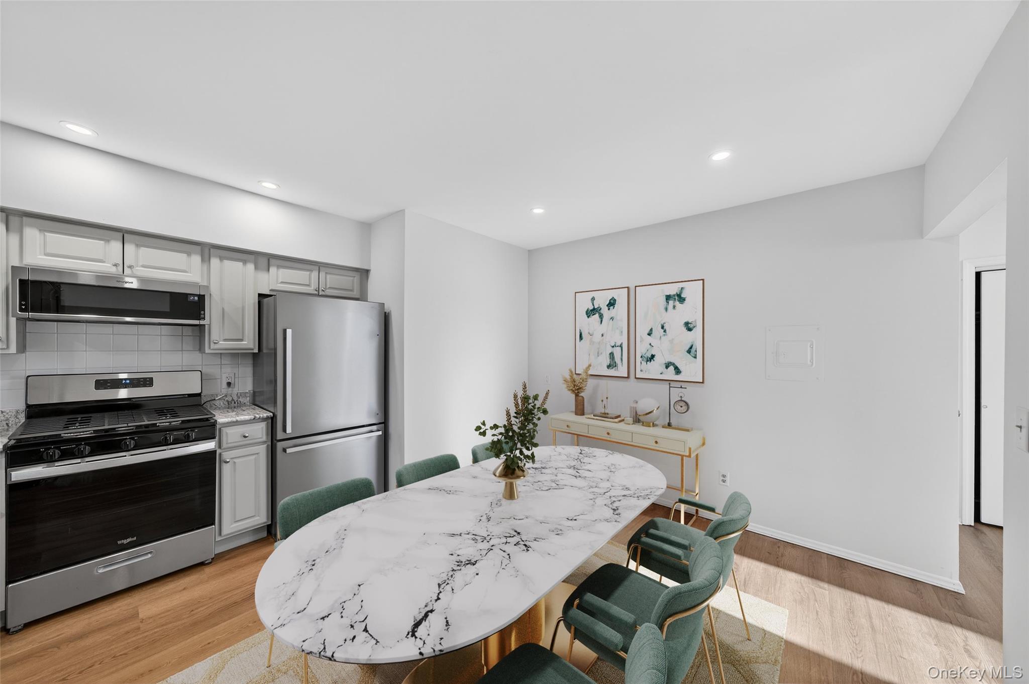 12 Scotchtown Avenue Property Photo 39