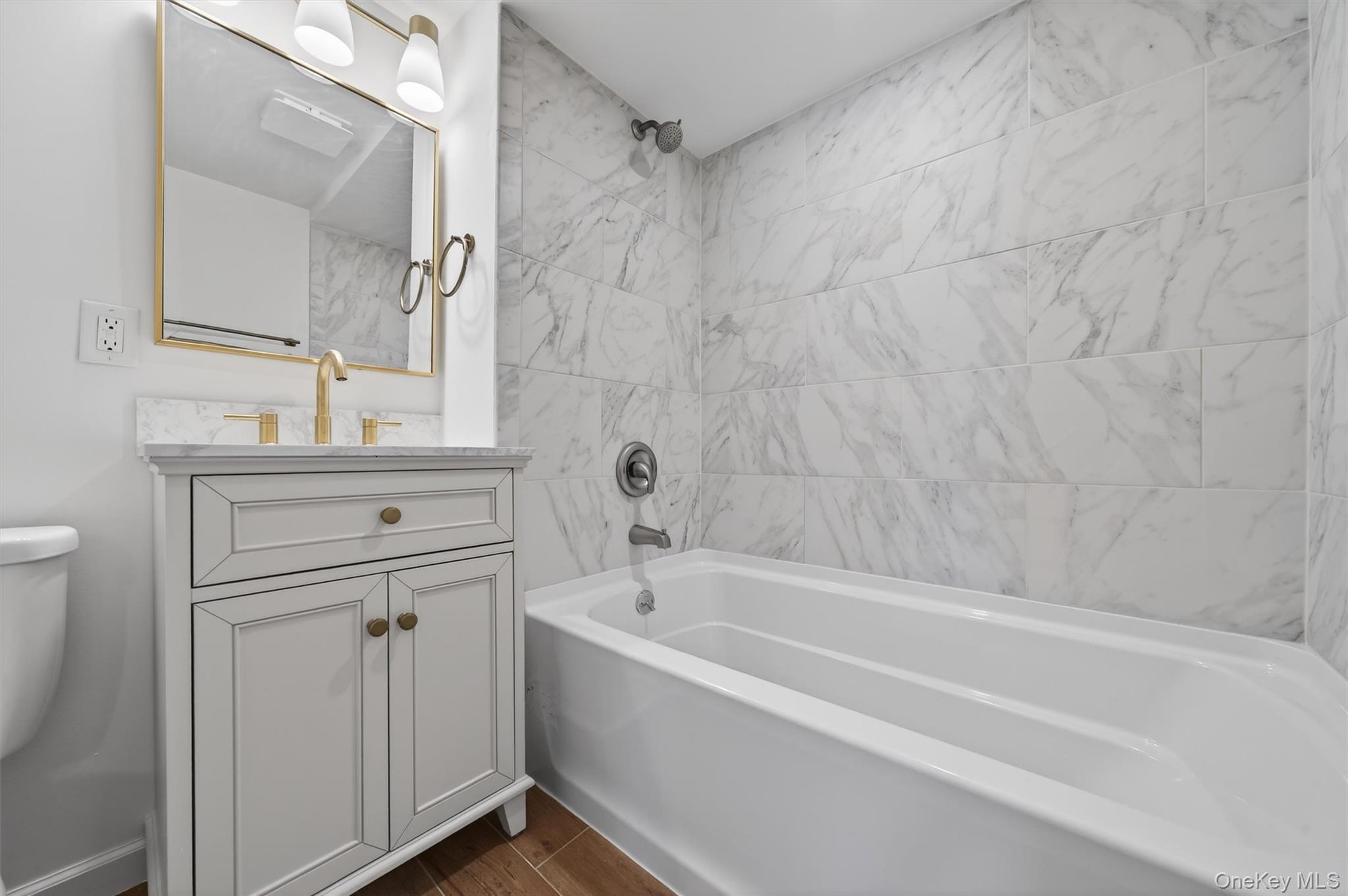 12 Scotchtown Avenue Property Photo 45