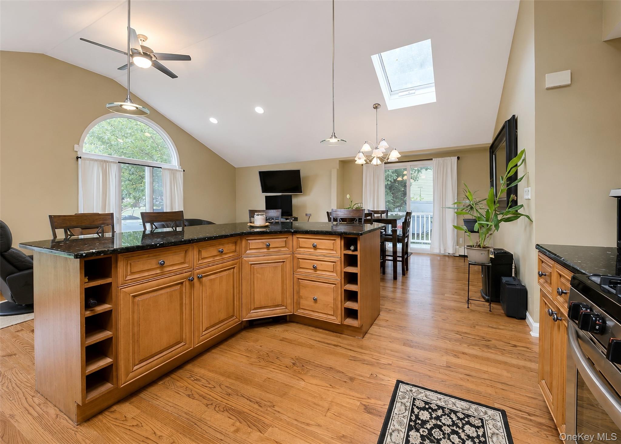 94 Newton Boulevard Property Photo 11