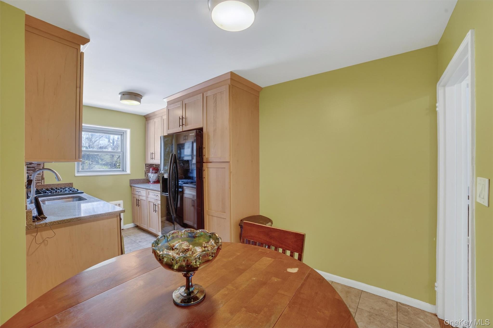 222 N Broadway 3d Property Photo 5