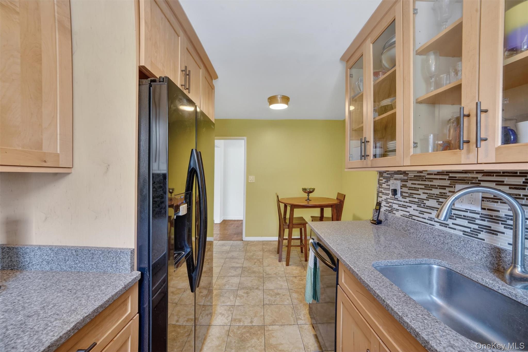 222 N Broadway 3d Property Photo 8