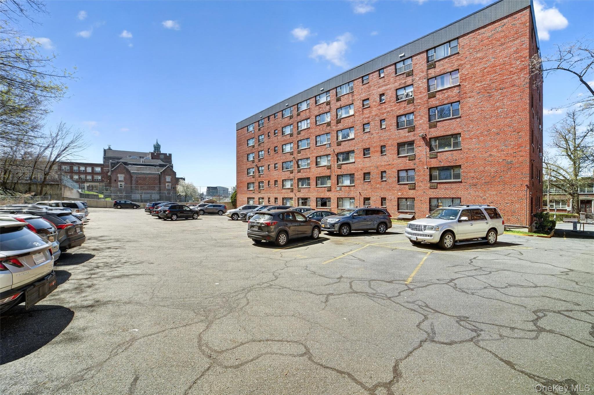 222 N Broadway 3d Property Photo 18