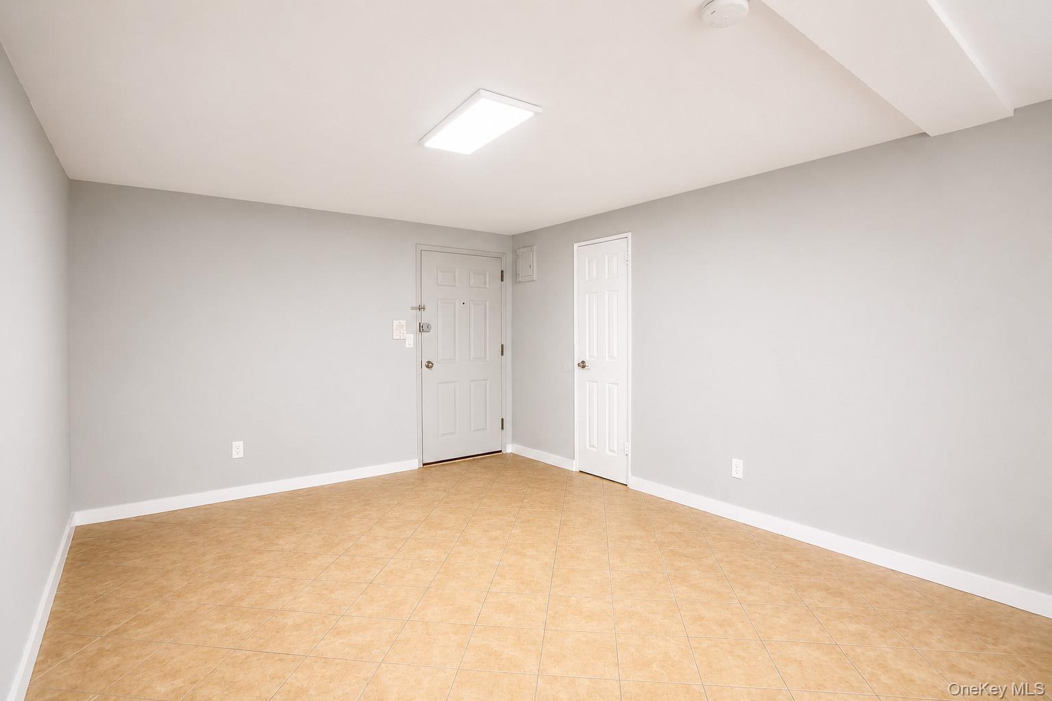 470 E Broadway A-3 Property Photo 7