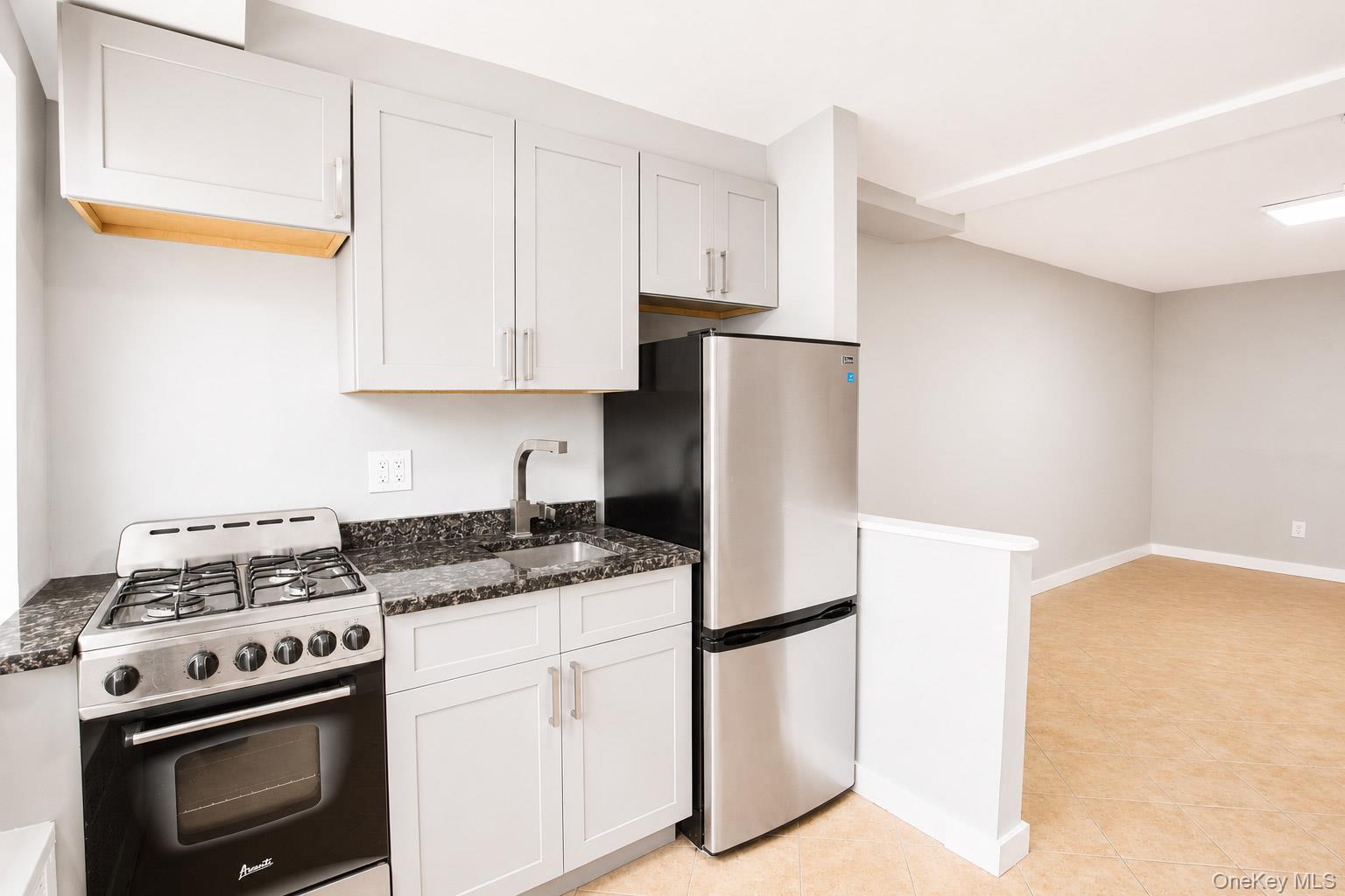 470 E Broadway A-3 Property Photo 11