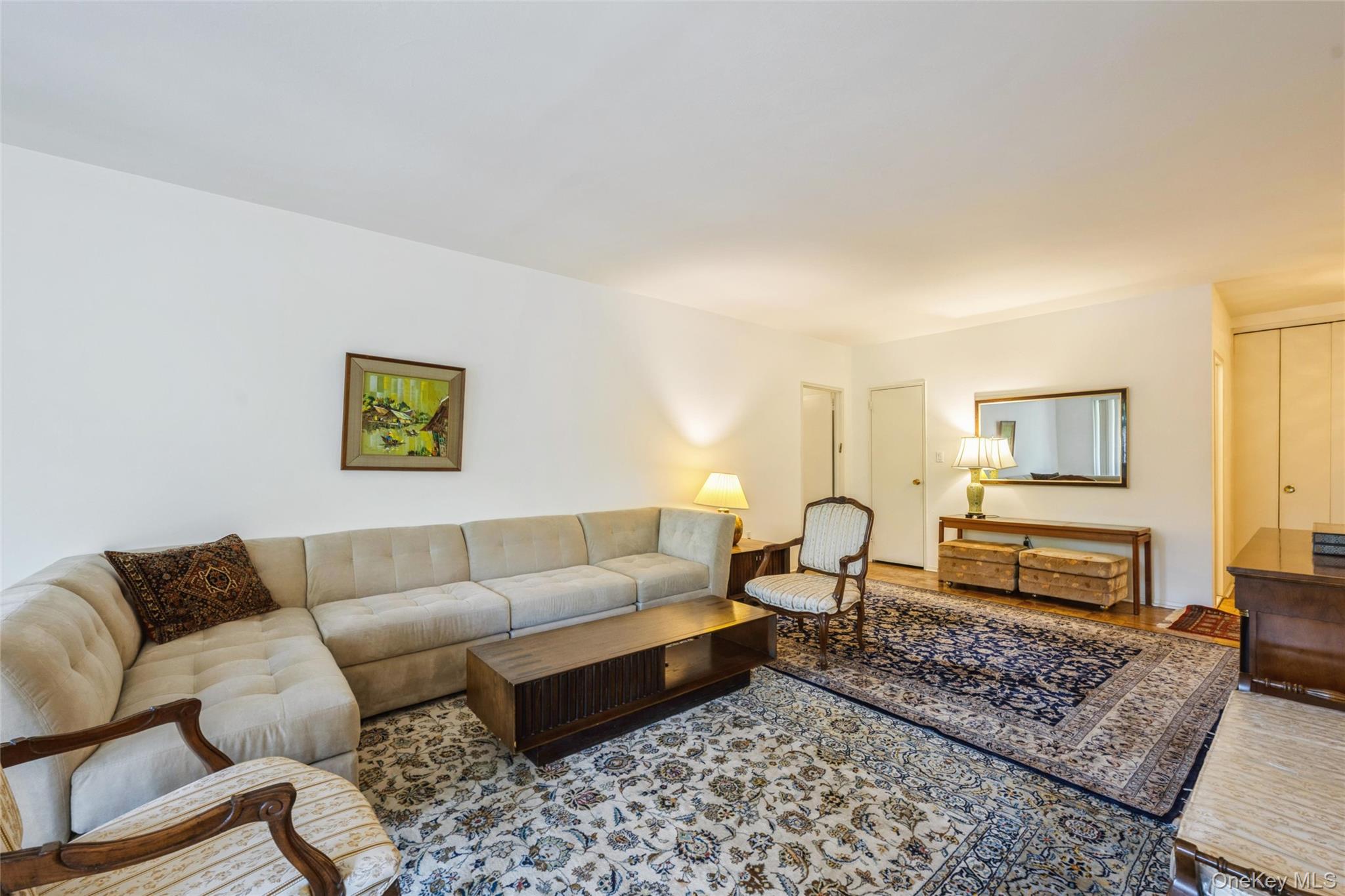 1 Kensington Gate 211 Property Photo 6