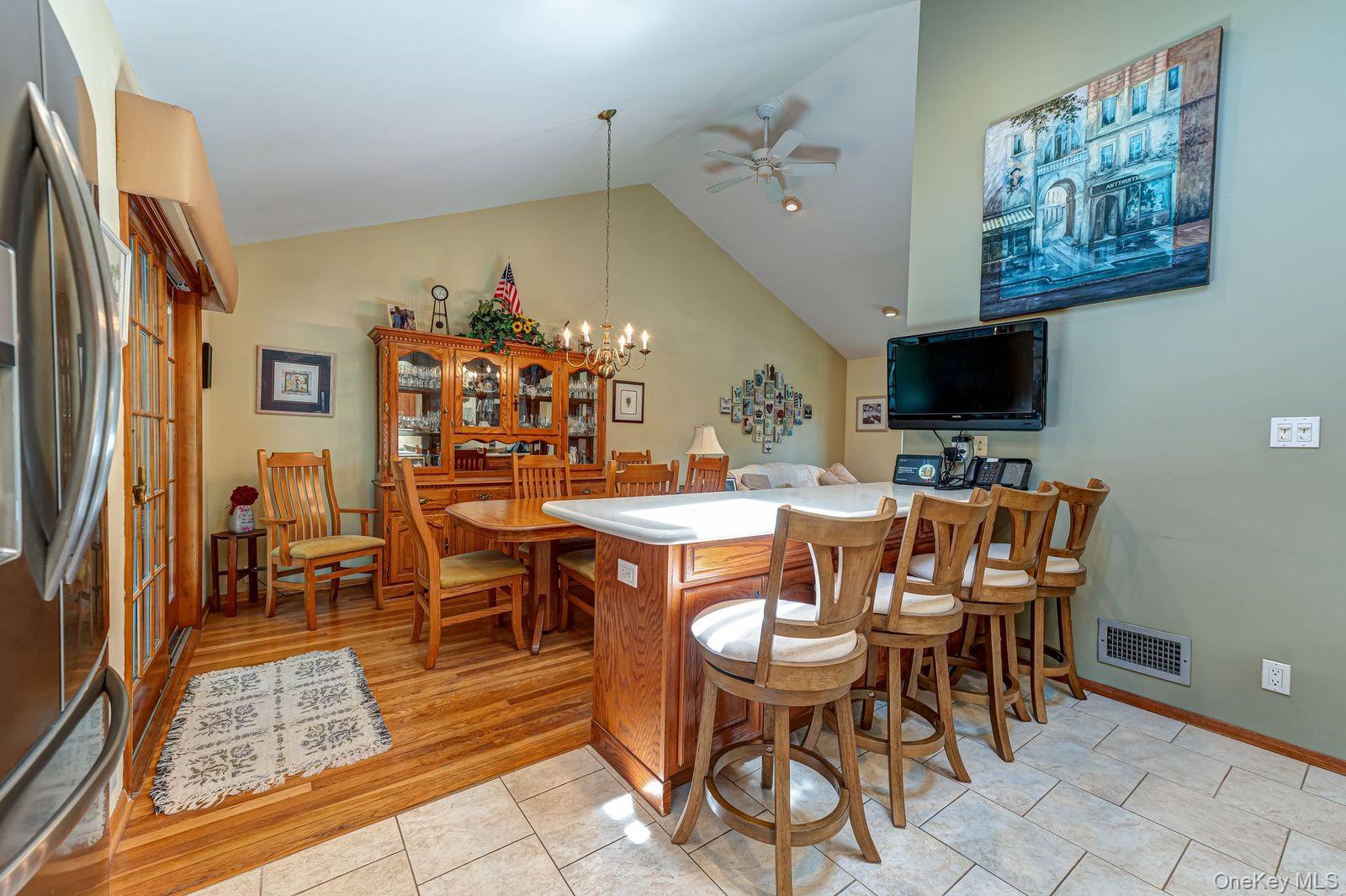 10 Meredith Drive Property Photo 6