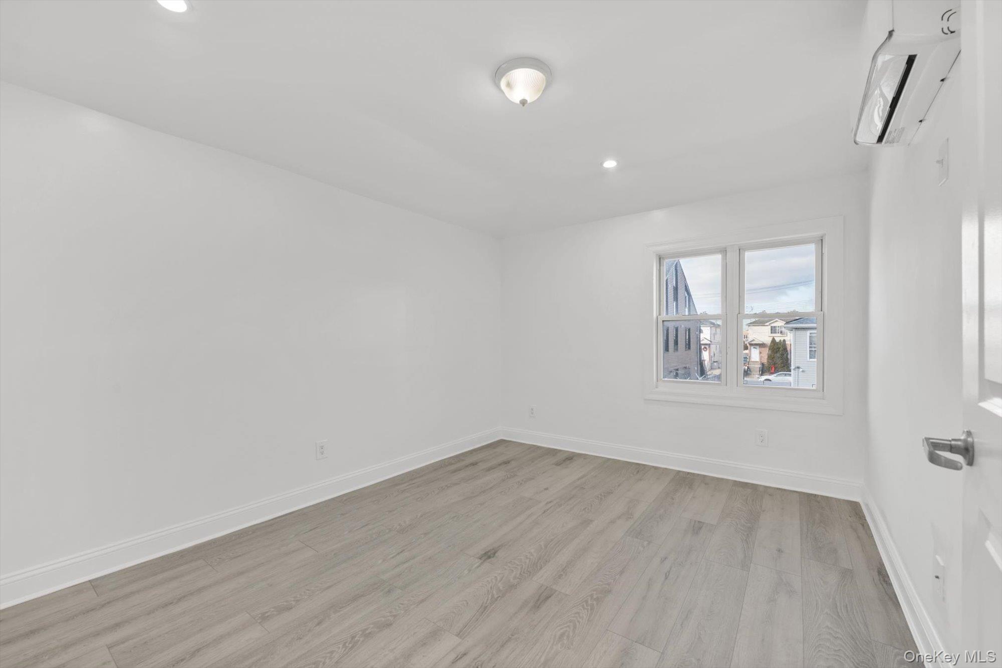 14734 224th Street Property Photo 7