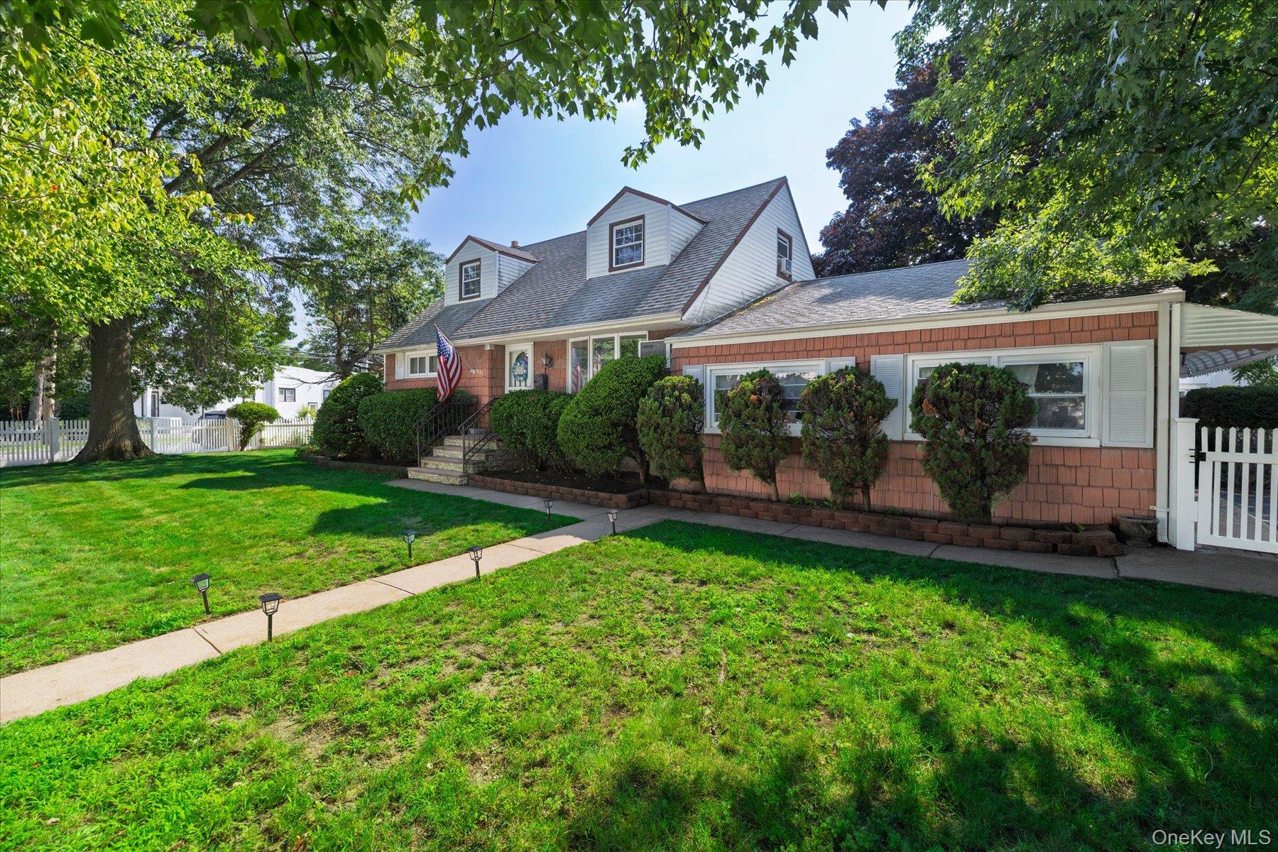 1582 Bellmore Road Property Photo 2
