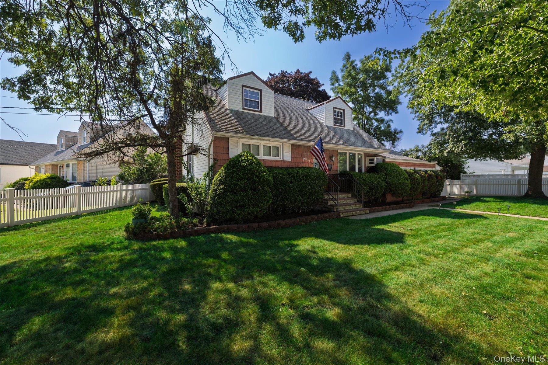 1582 Bellmore Road Property Photo 3