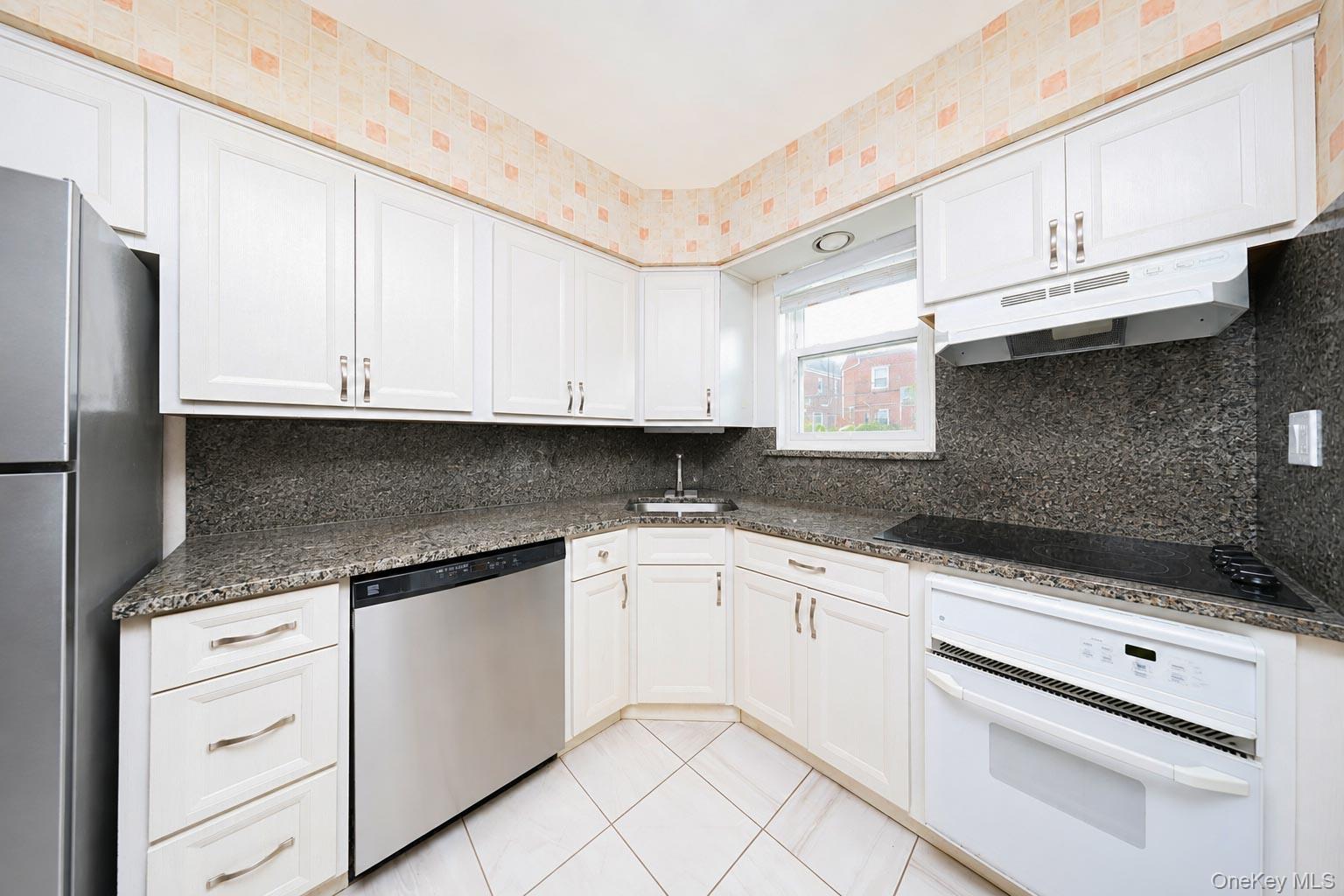 63-16 76th Street Property Photo 10