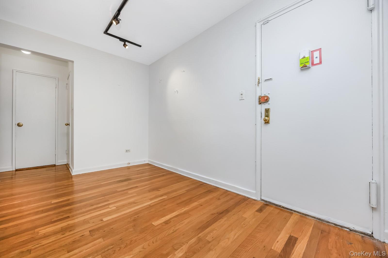 90-11 35th Avenue 6f Property Photo 7