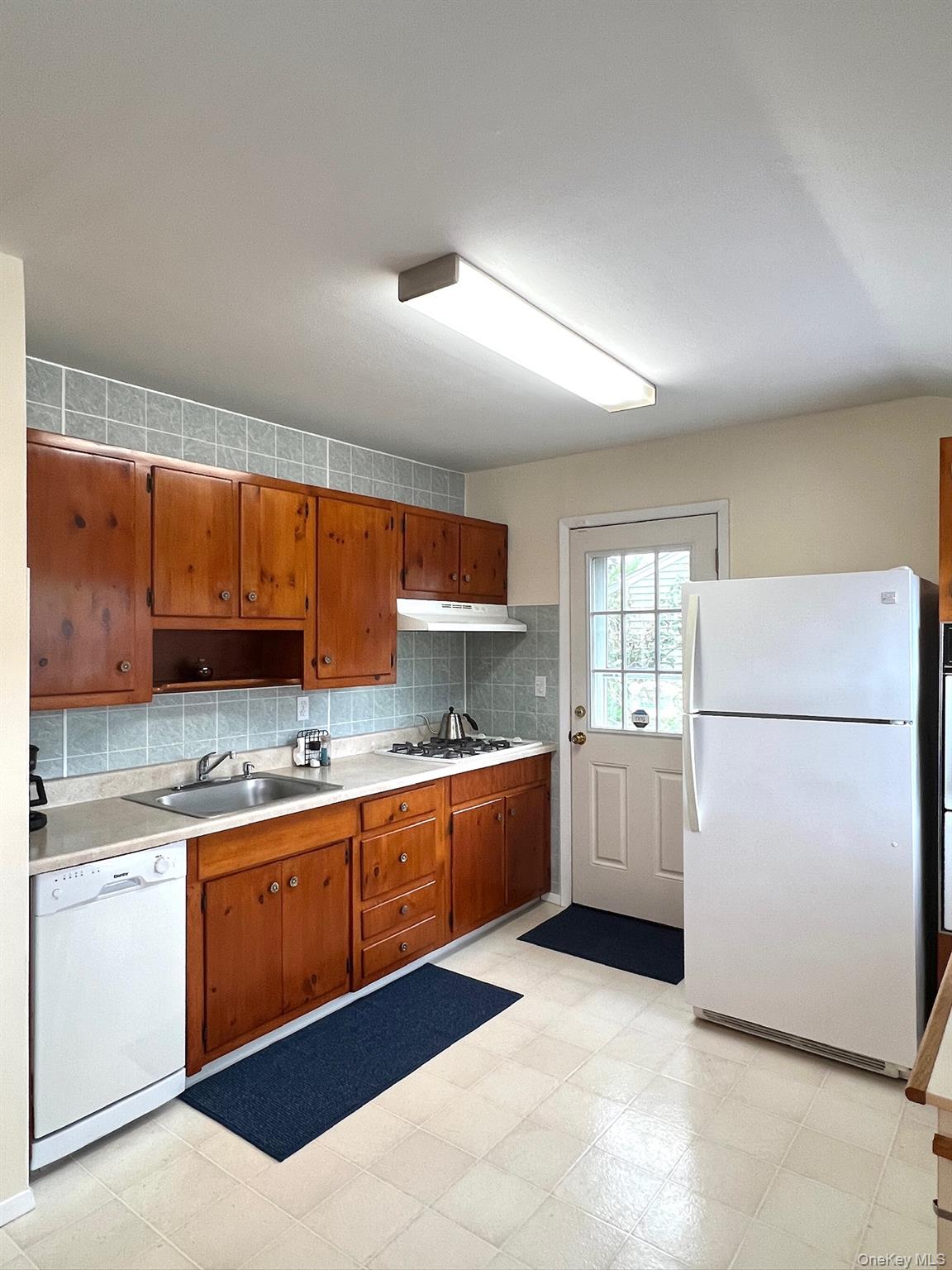 23 Franklin Street Property Photo 7