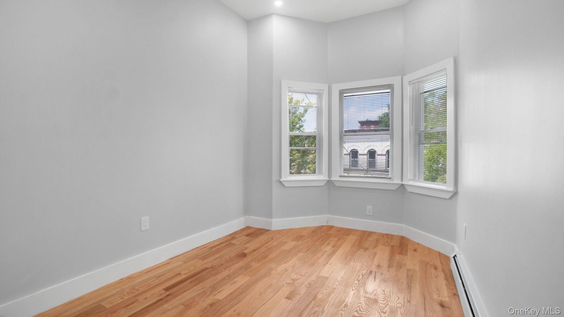 506 E 183rd Street Property Photo 9