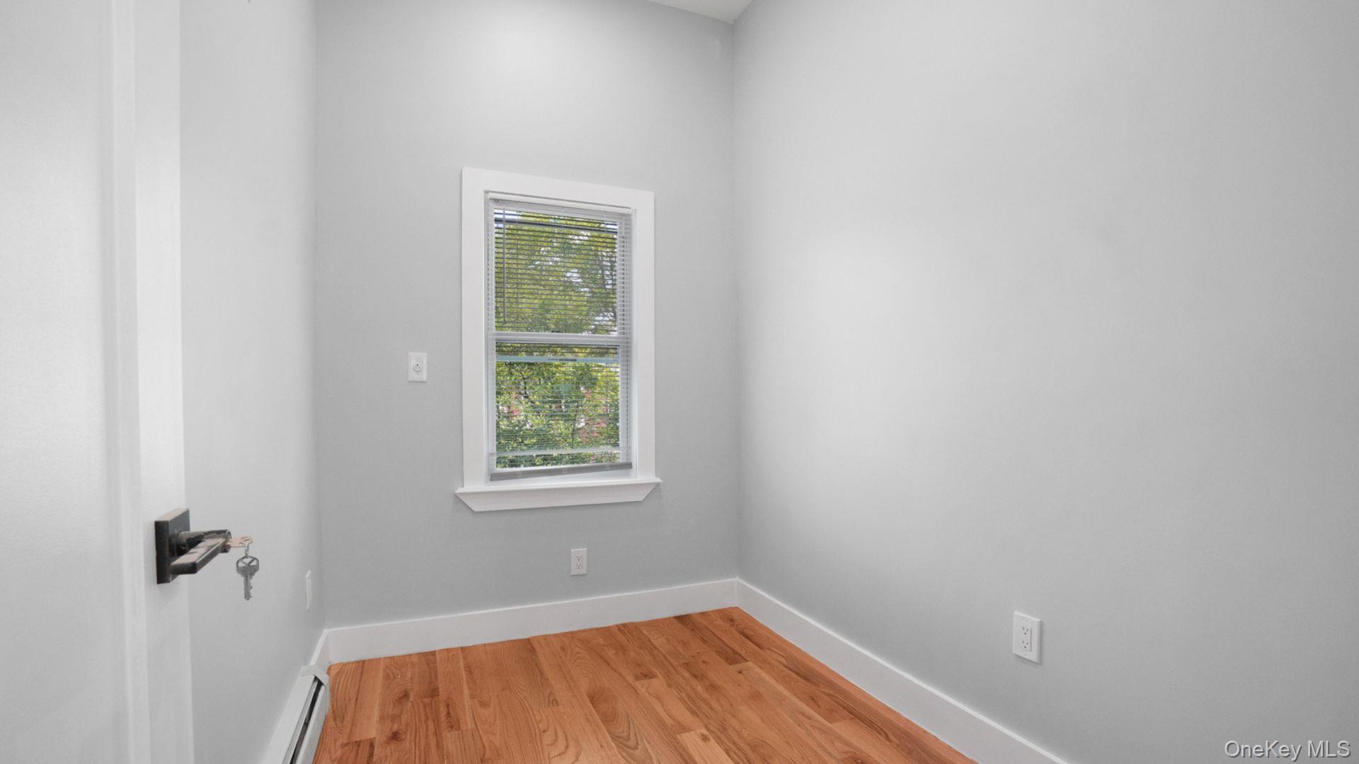 506 E 183rd Street Property Photo 11