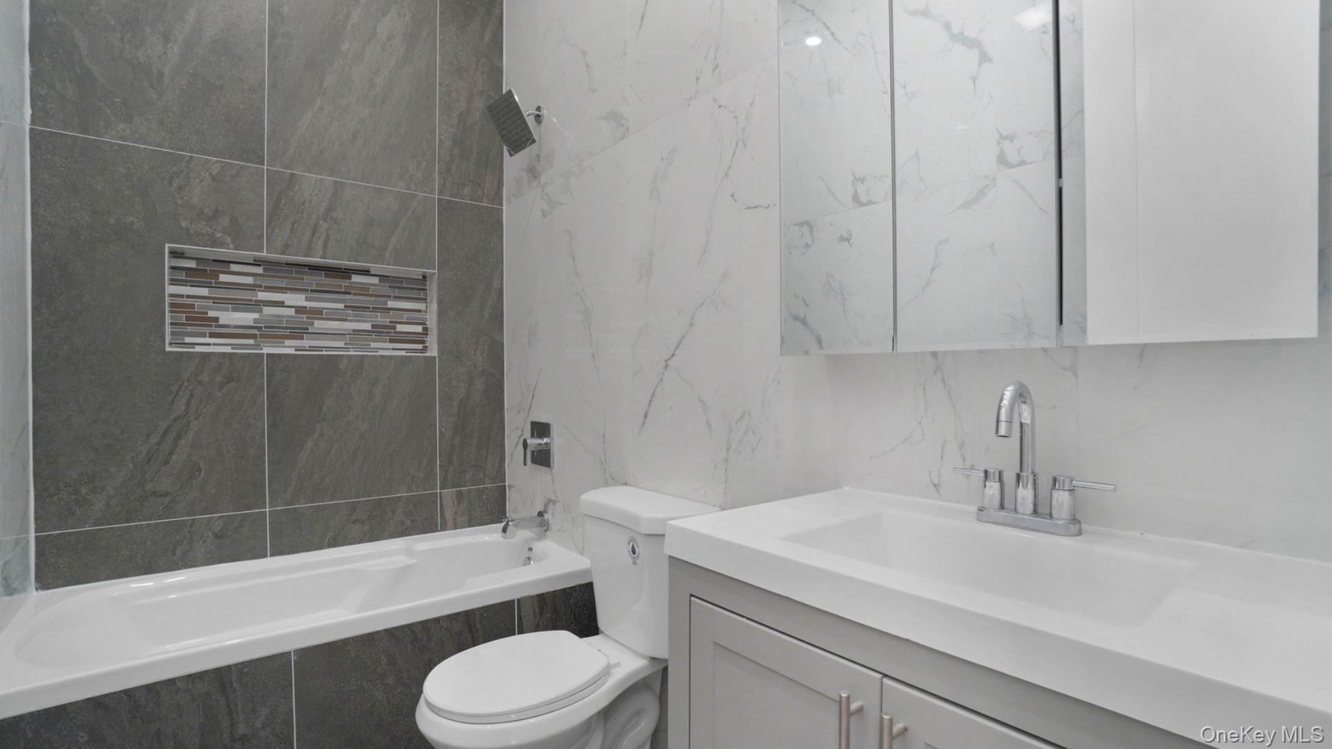 506 E 183rd Street Property Photo 21