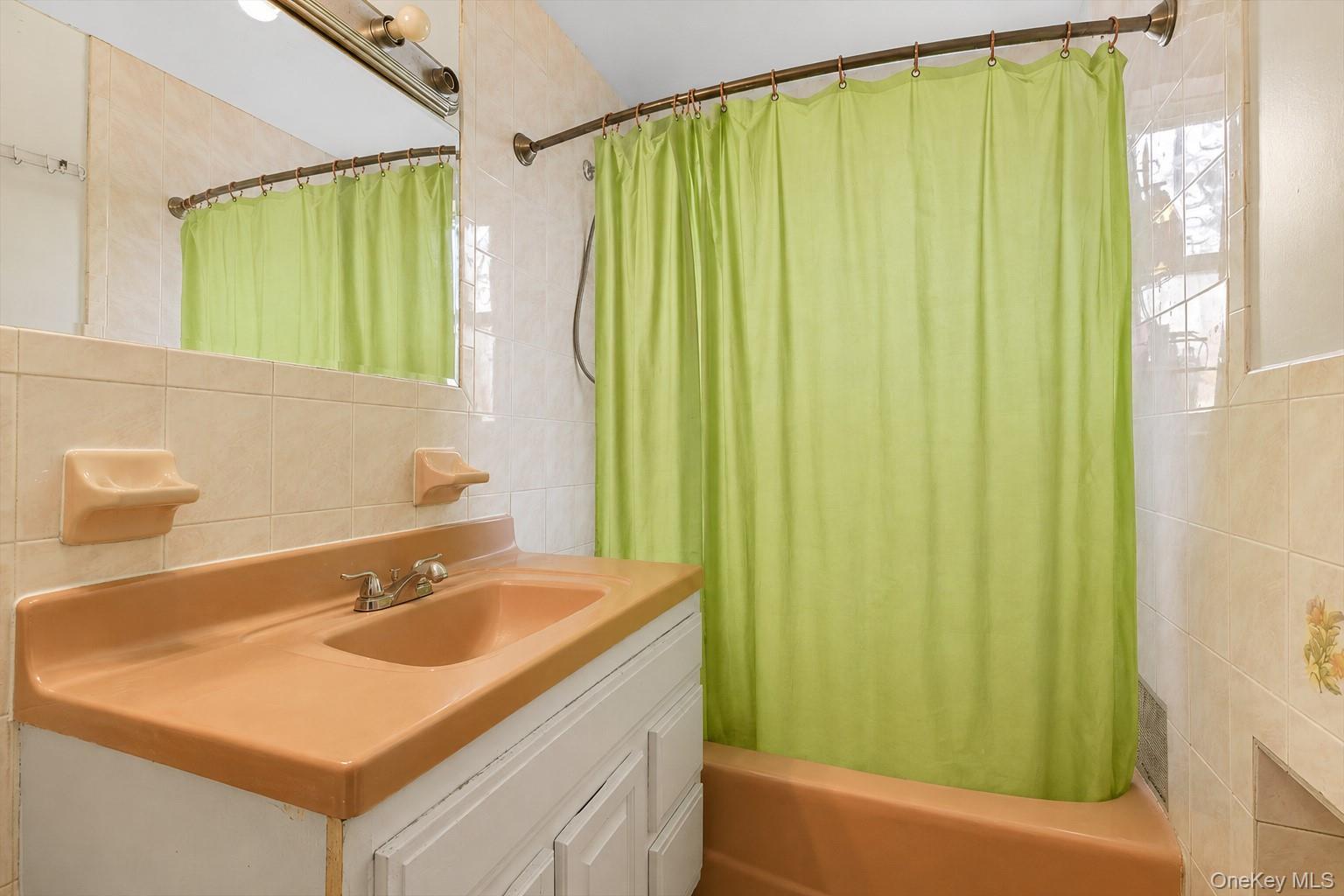23-48 94th Street Property Photo 11