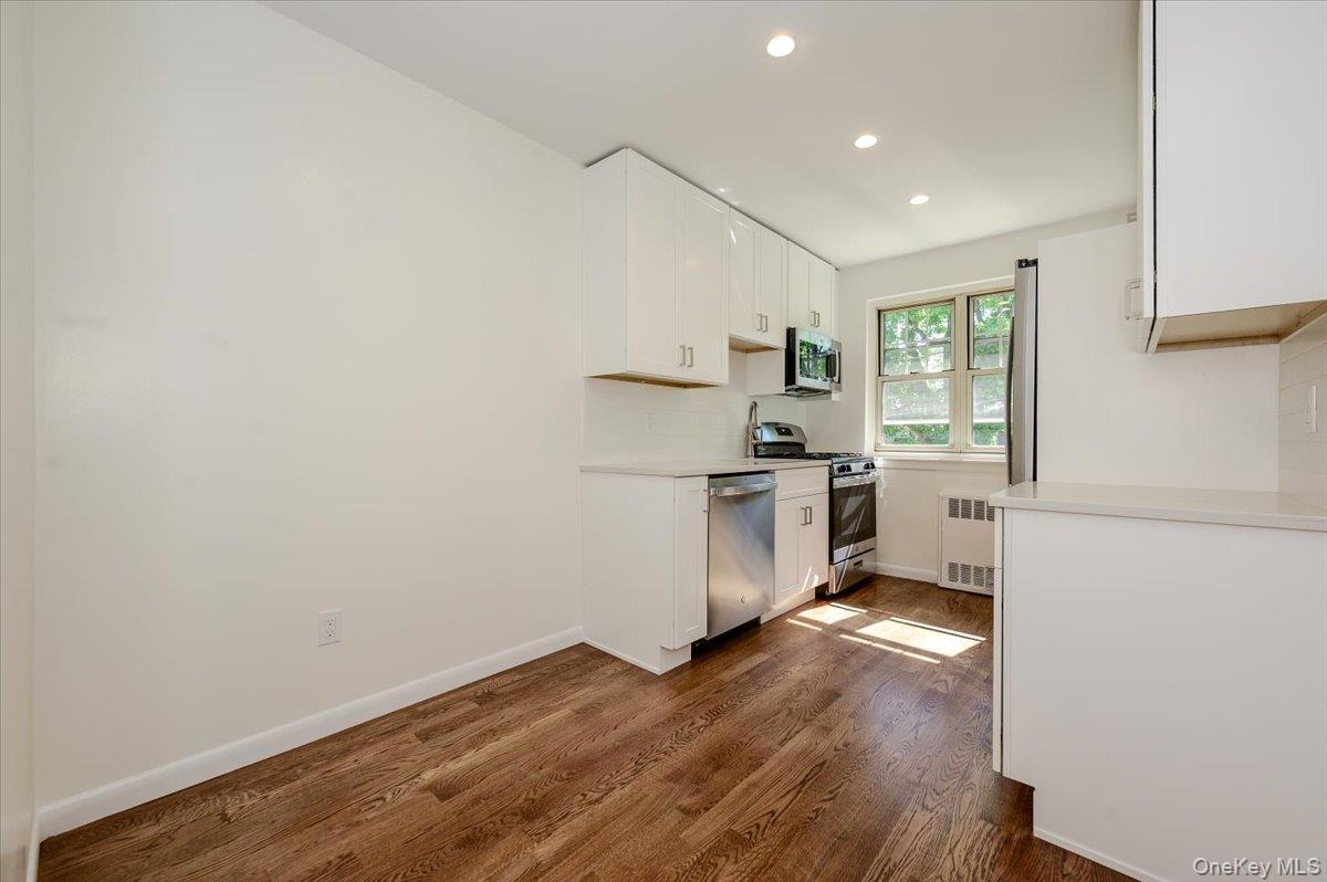 2 N Lewis Place 1.4b Property Photo 4