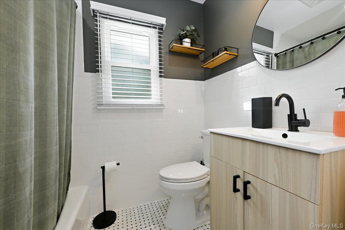 4064 Robert Place Property Photo 19