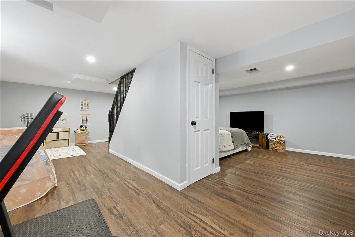 4064 Robert Place Property Photo 28