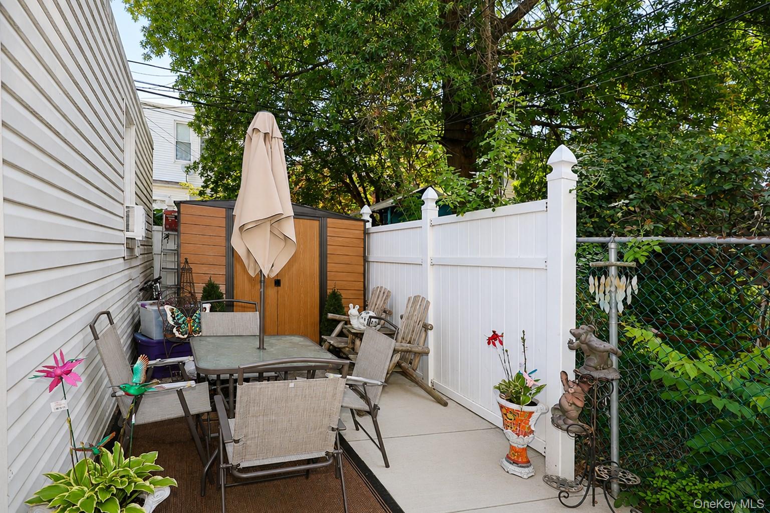 7333 71st Place Property Photo 27