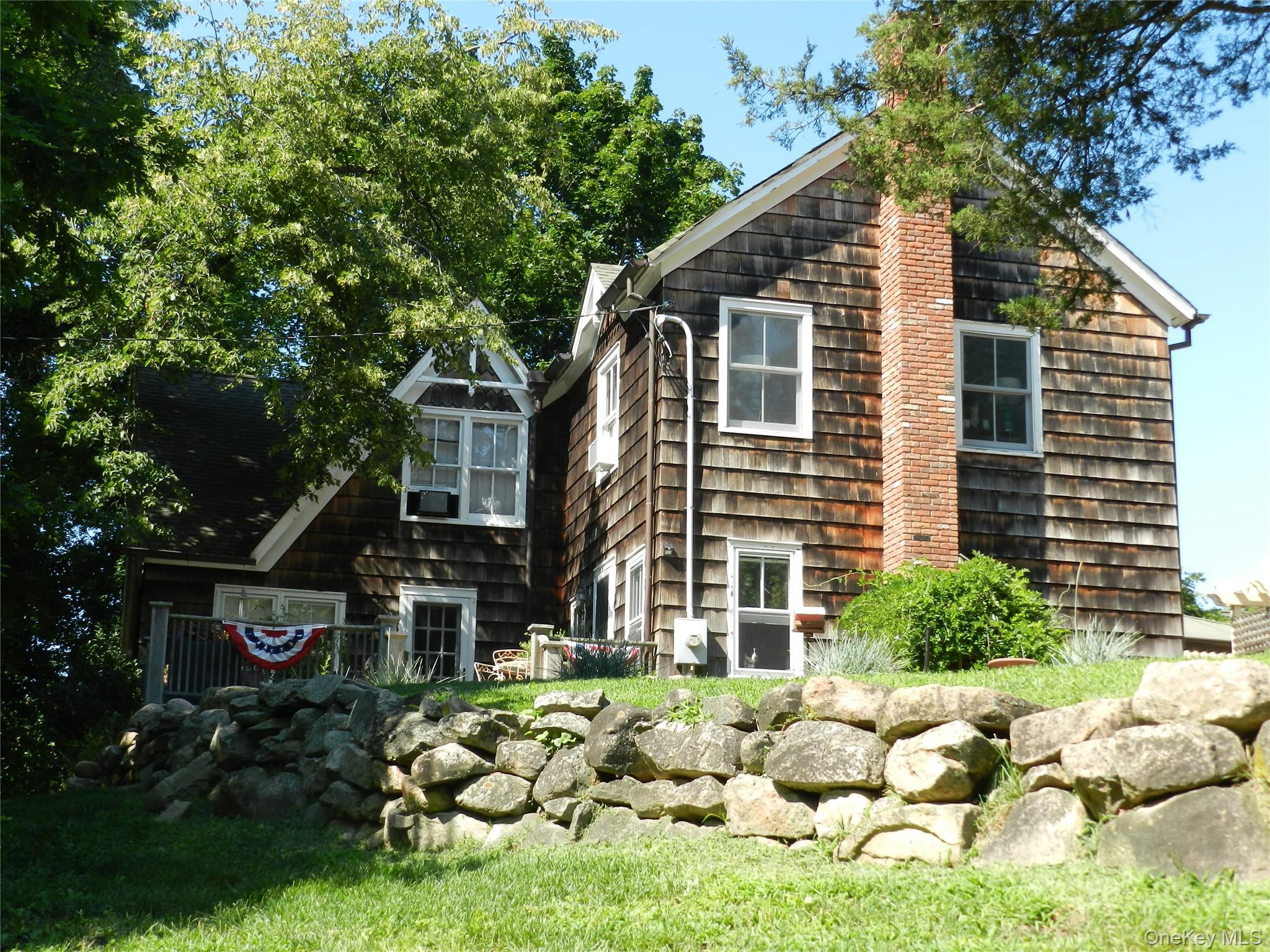 145 Shore Road Property Photo 1