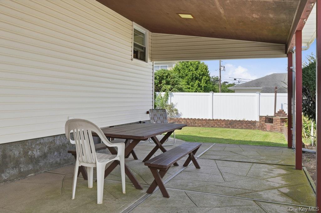 173 12th Street Property Photo 25