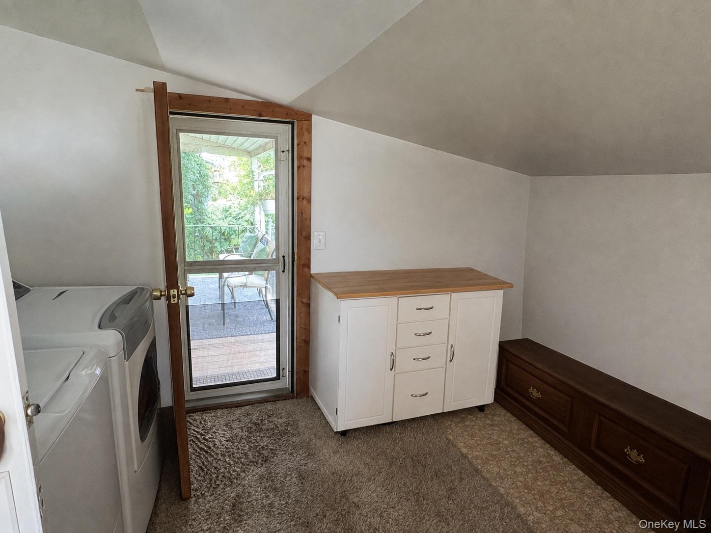 16 Esopus Avenue Property Photo 13