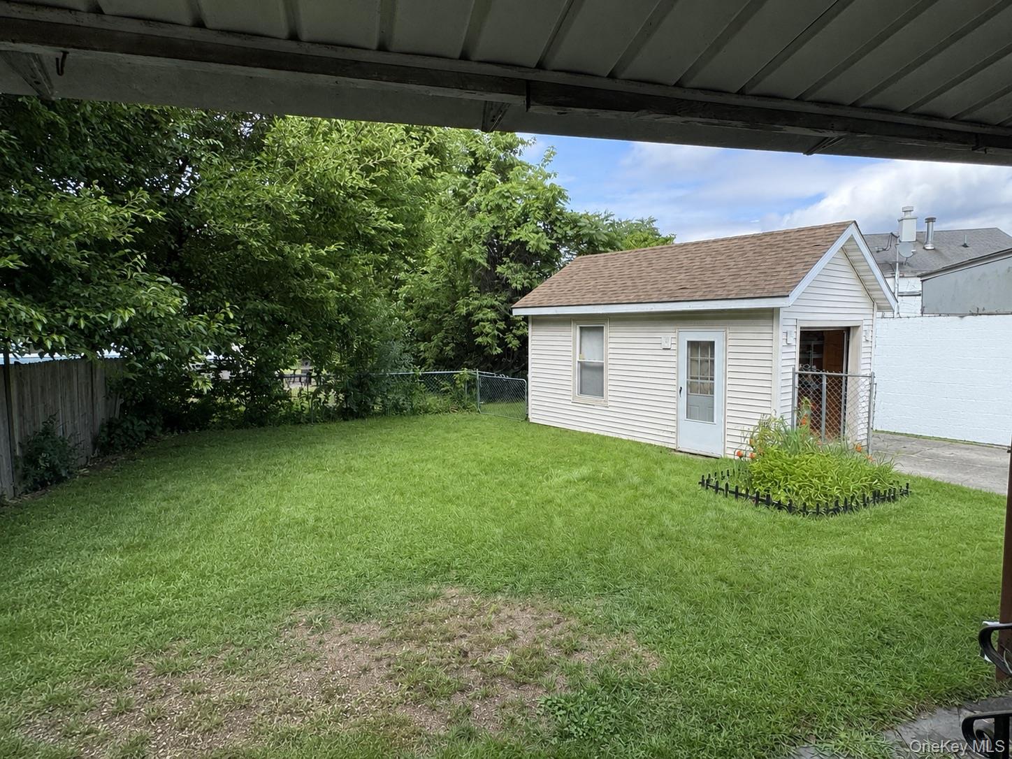 16 Esopus Avenue Property Photo 17
