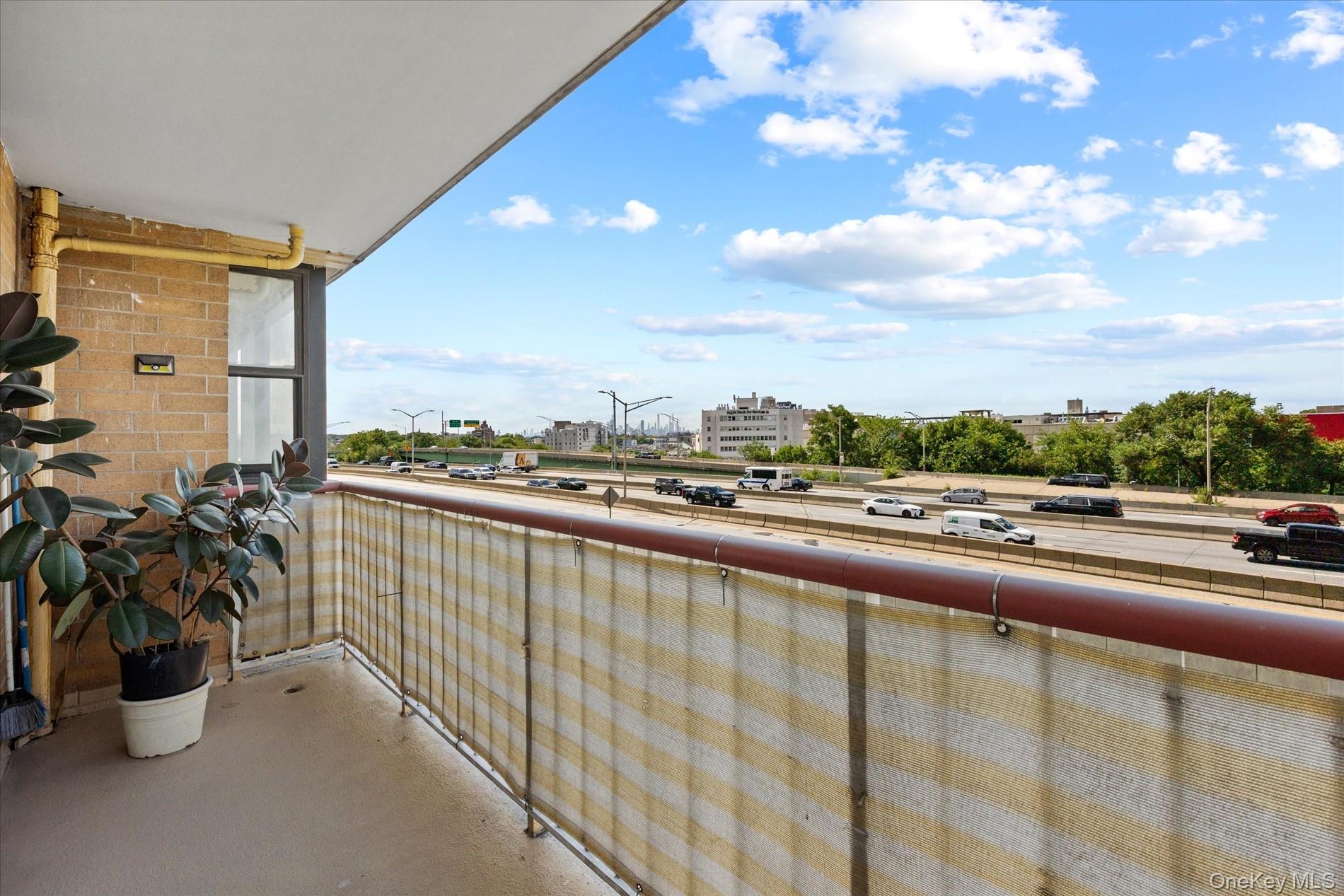 9229 Queens Boulevard 6f Property Photo 6