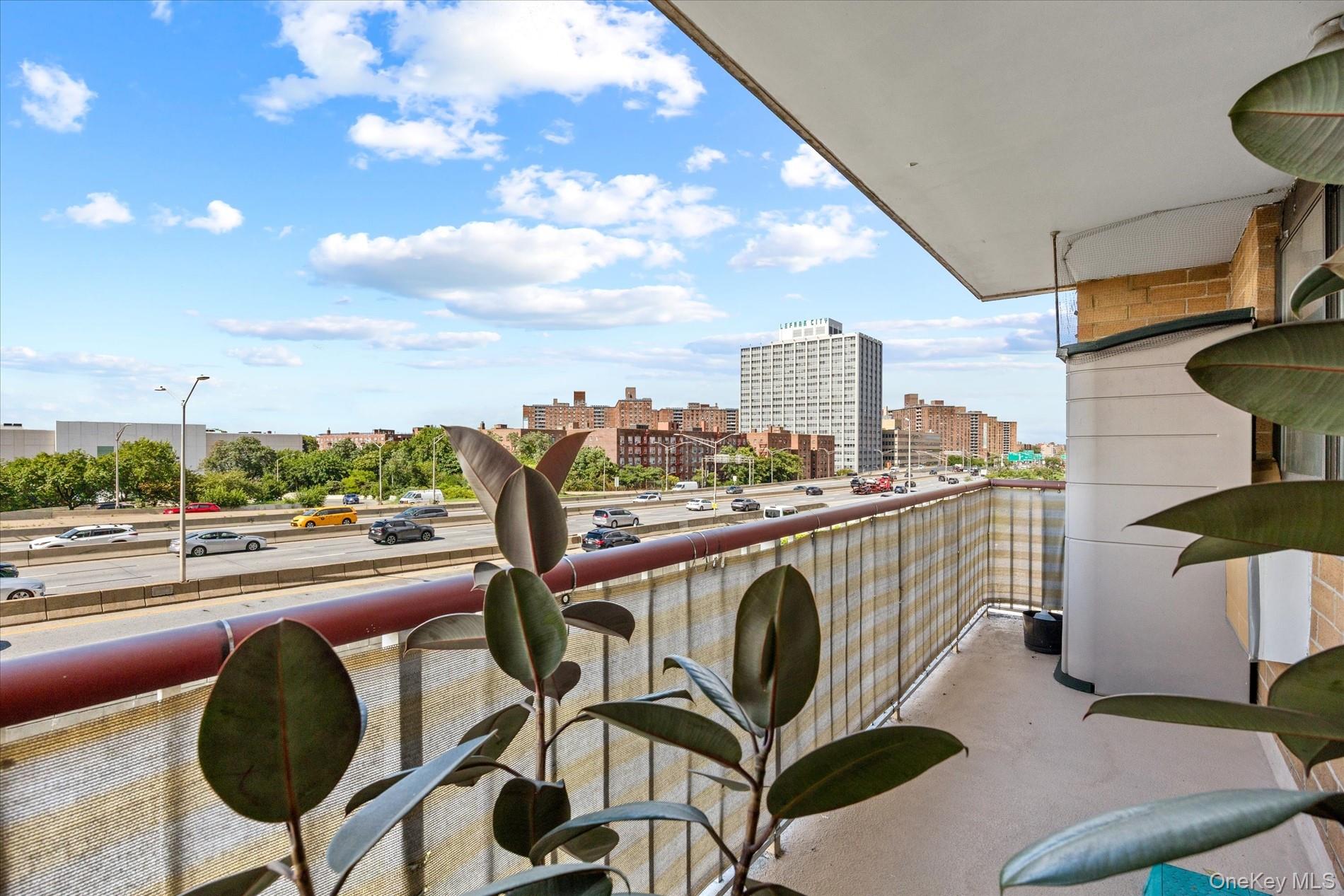 9229 Queens Boulevard 6f Property Photo 7