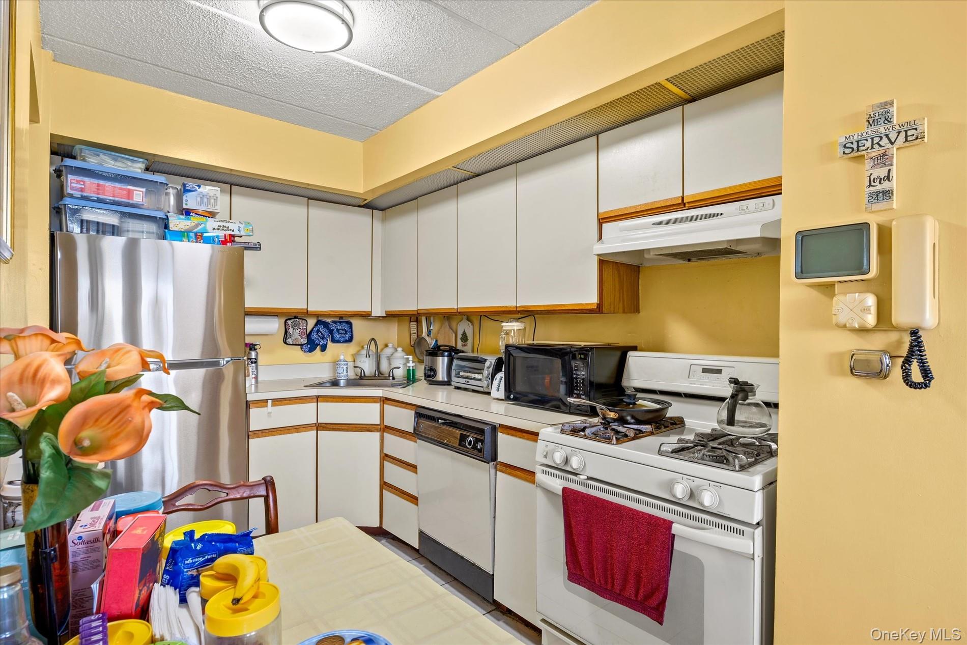 9229 Queens Boulevard 6f Property Photo 9