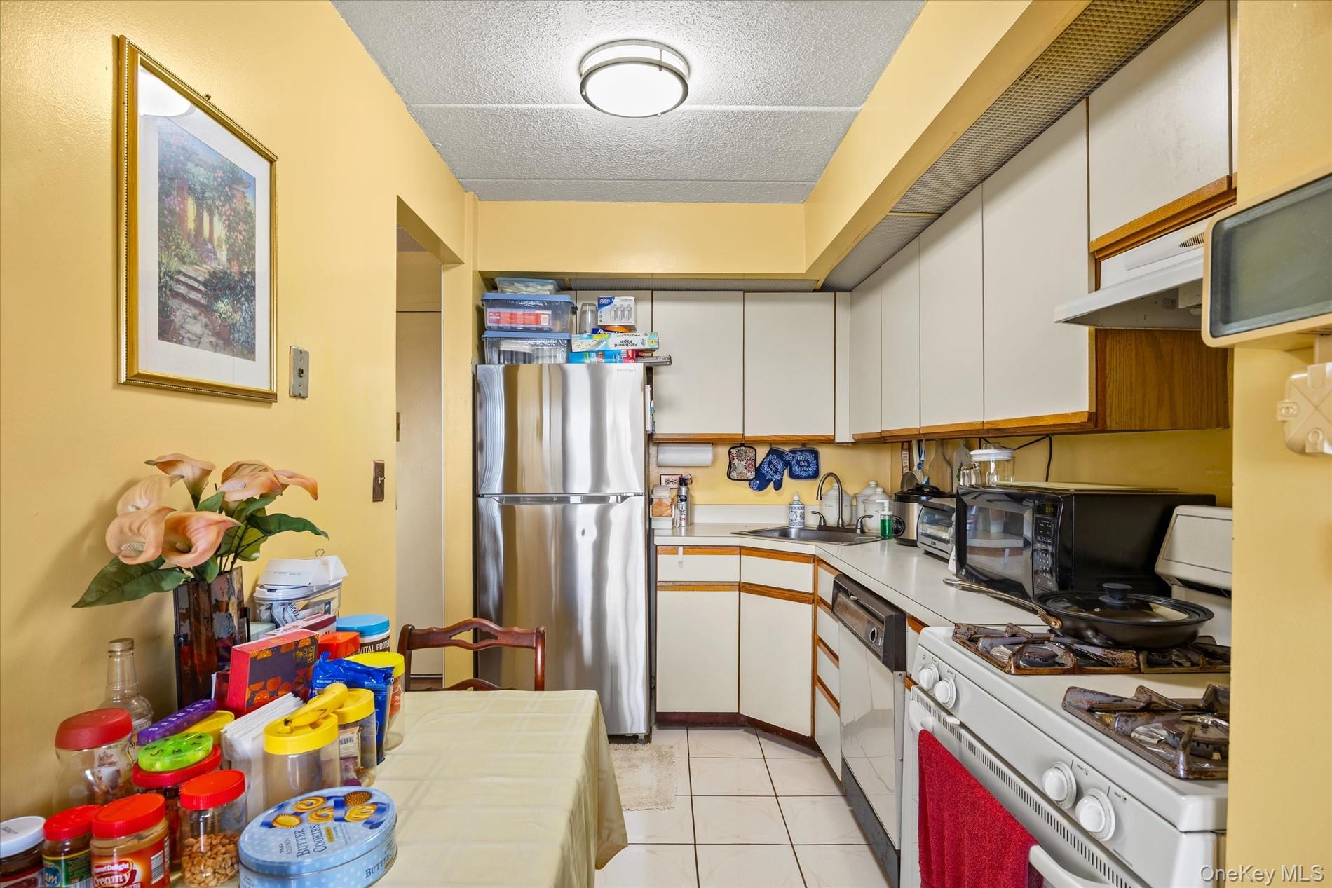 9229 Queens Boulevard 6f Property Photo 10