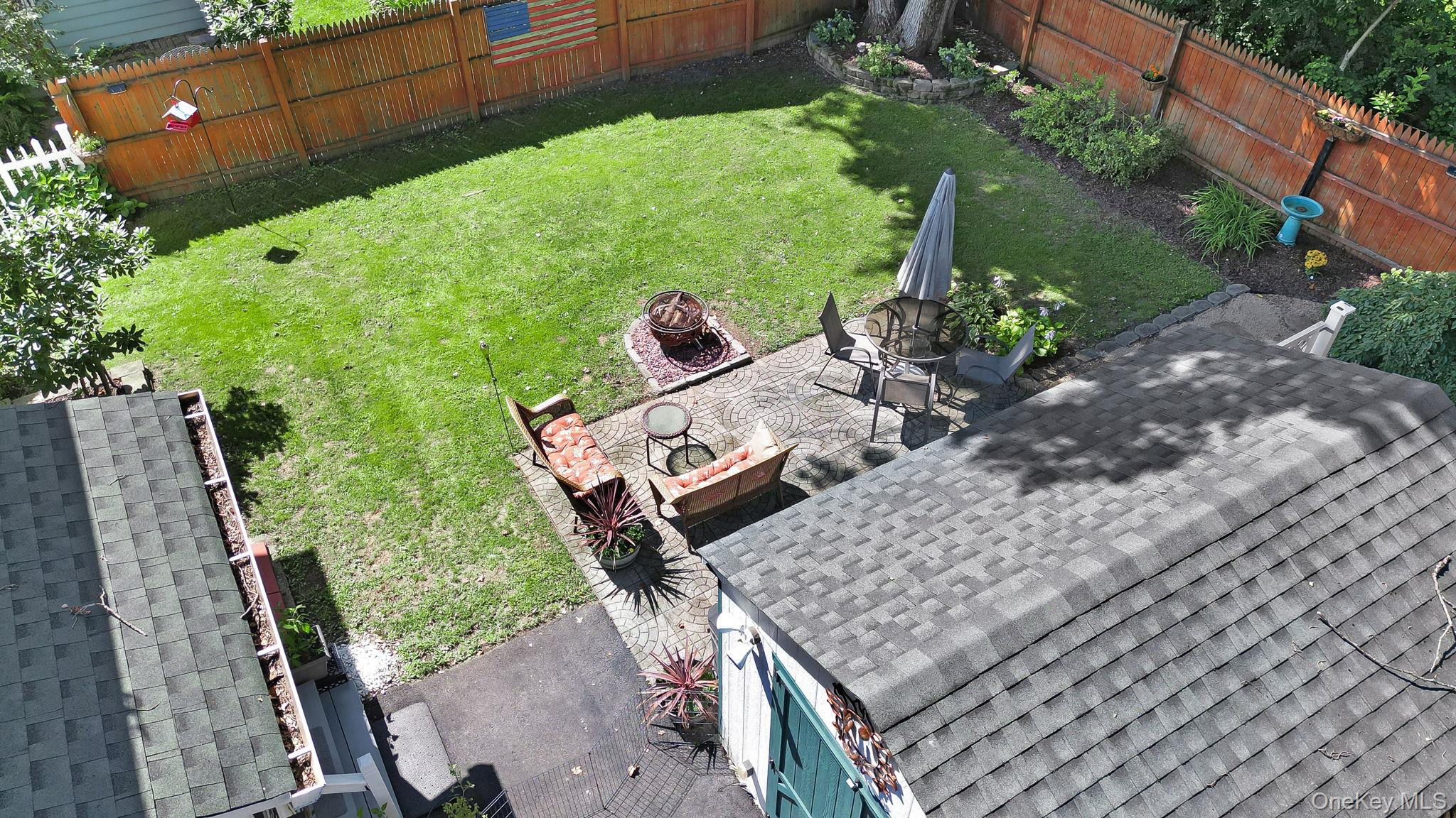 9 Garden Street Property Photo 40