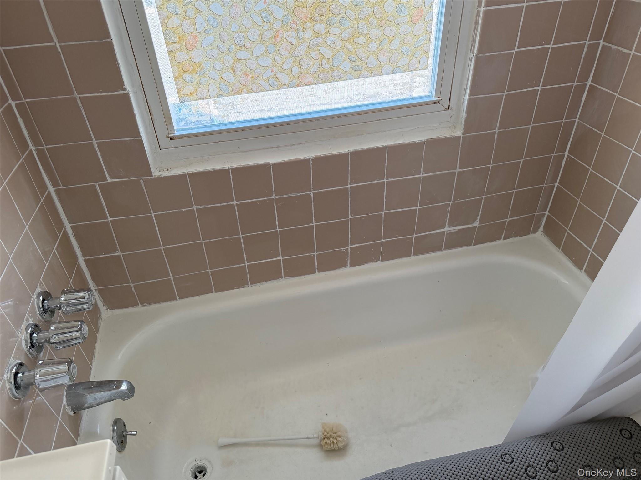 7 Sweezy Avenue 2 Property Photo 16